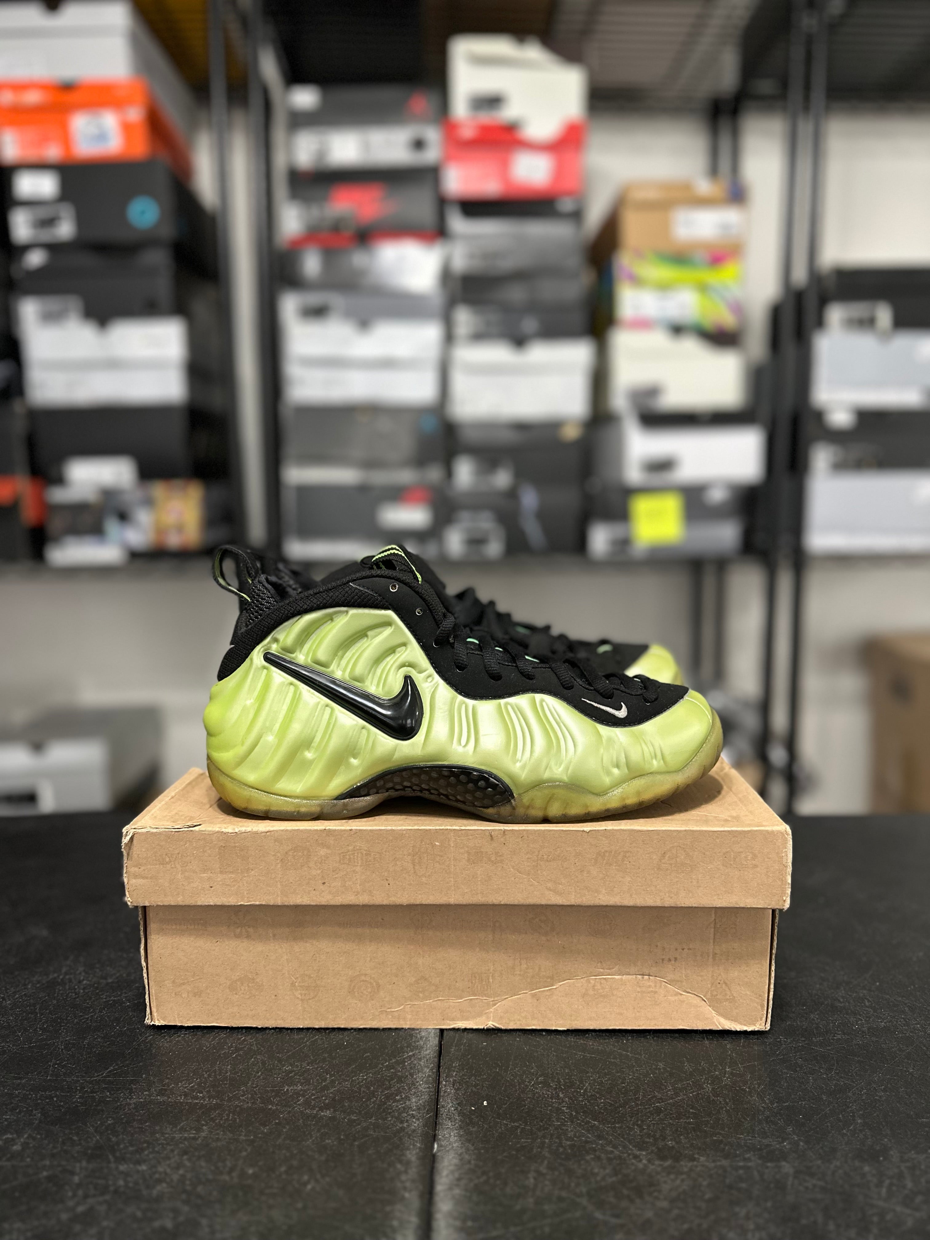 Size 9.5 - Foamposite electro line