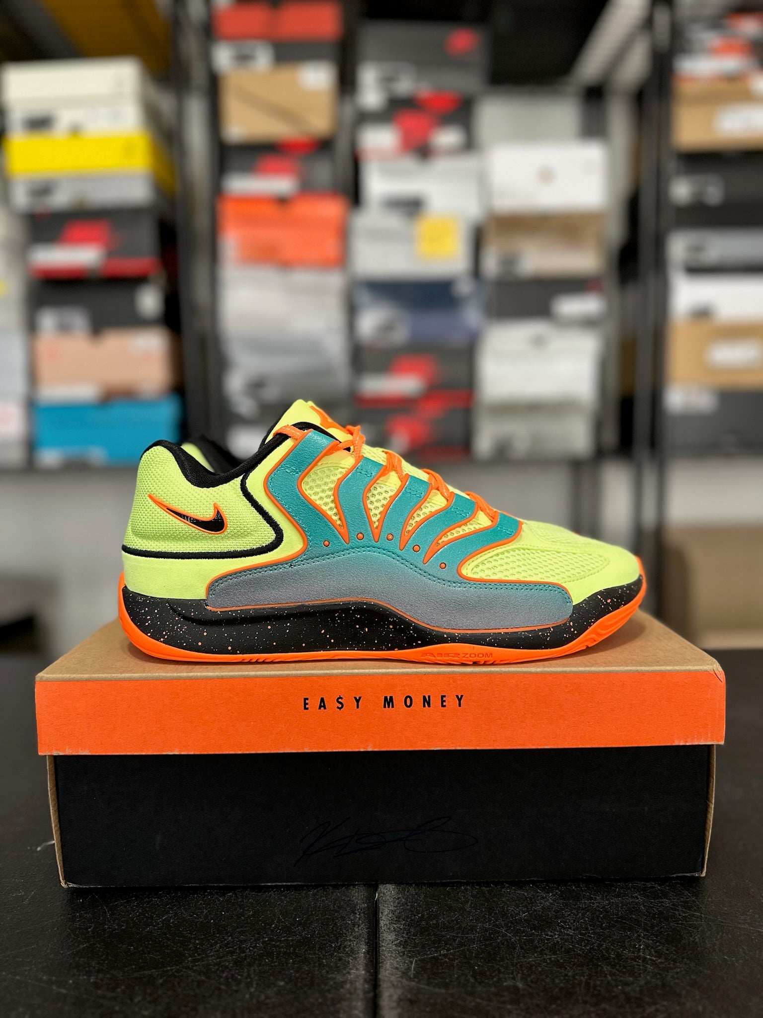 Size 11 - KD 18 Clear Jade Liquid Lime DS