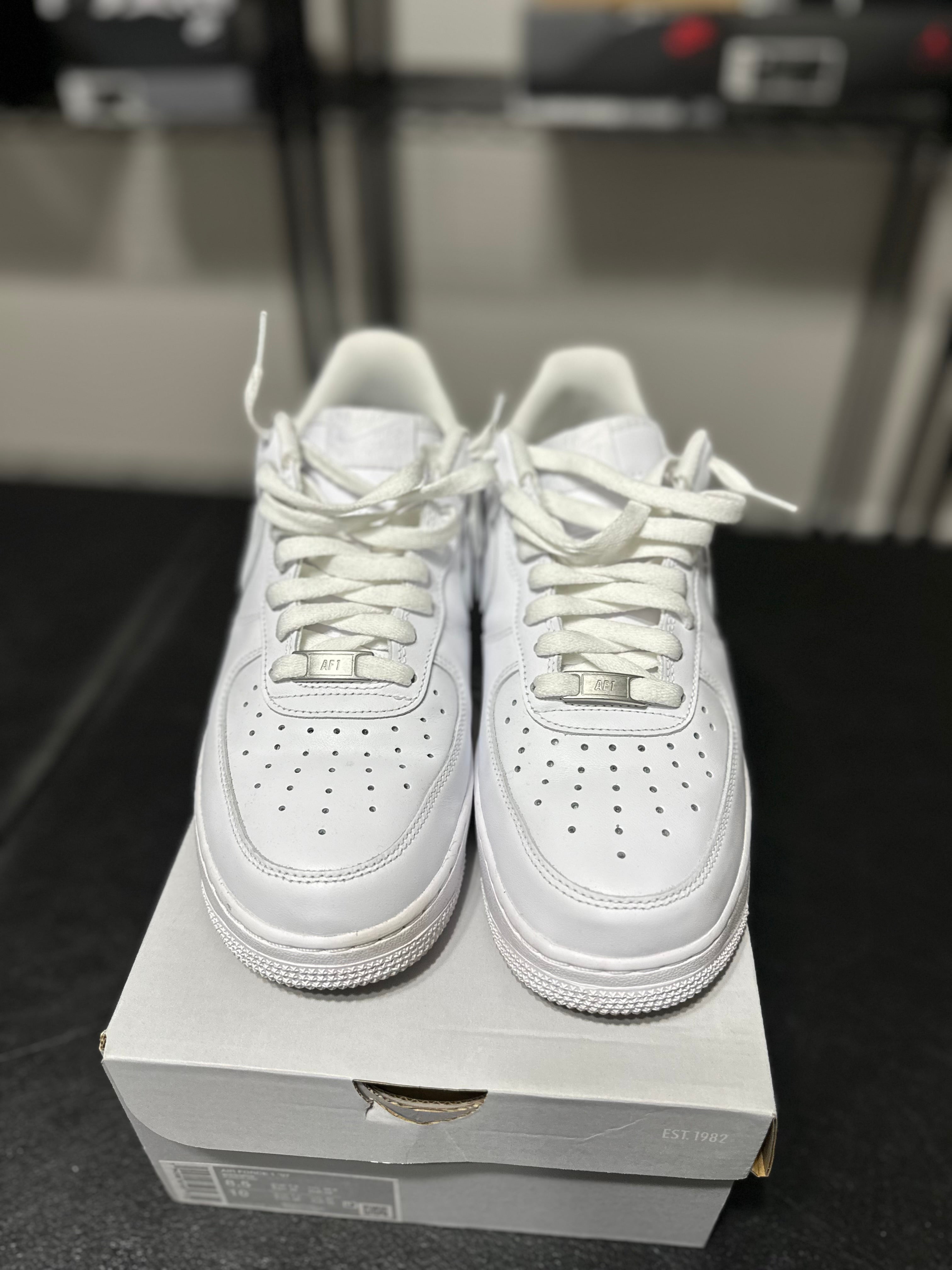Size 8.5 - AF1 White