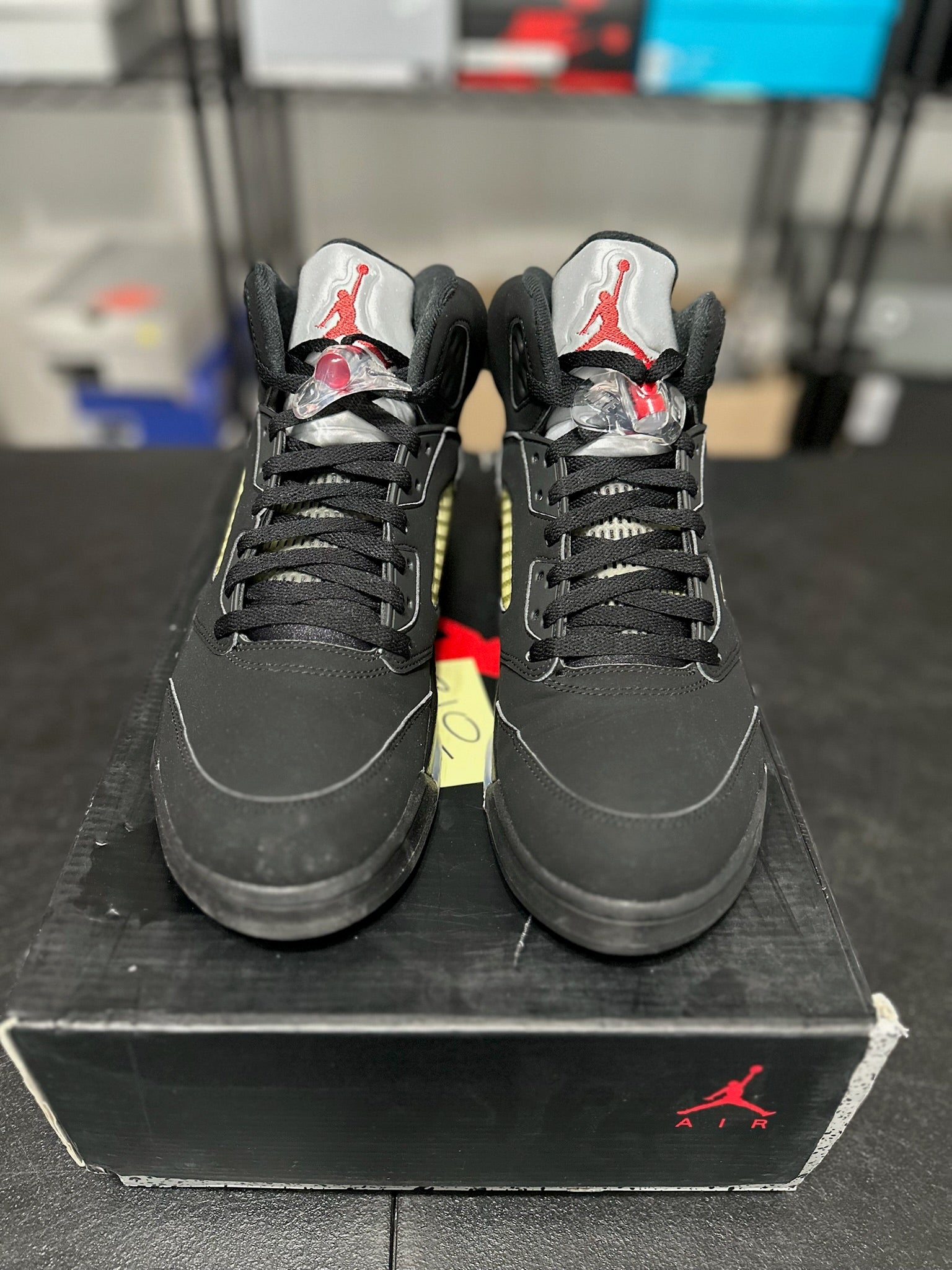 Size 10.5 - J5 Black Metallic (2016 Release)