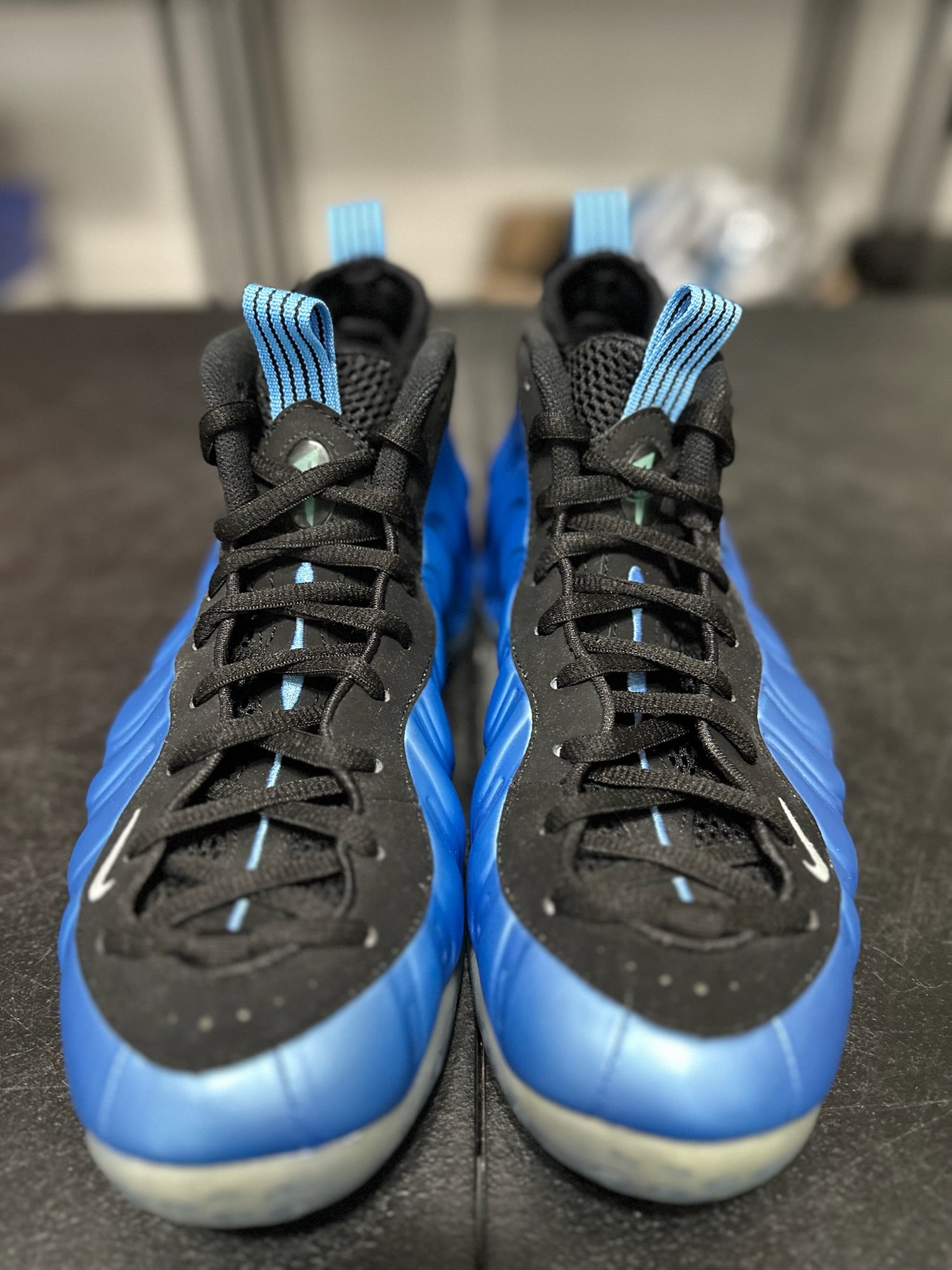 Size 10.5 - Foamposite 1 University Blue DS