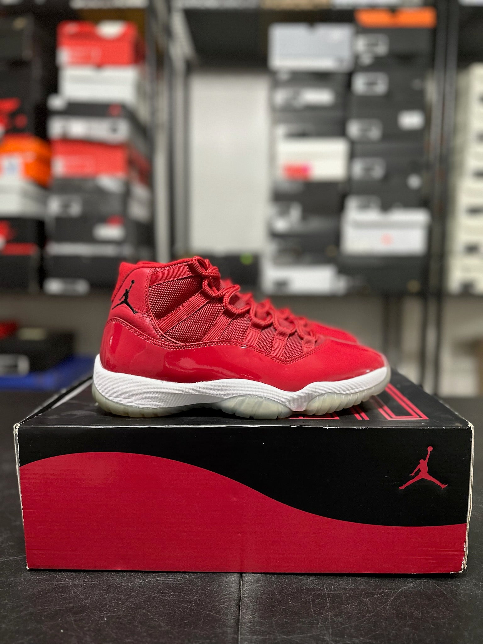 Size 8.5 - J11 Win Like 96