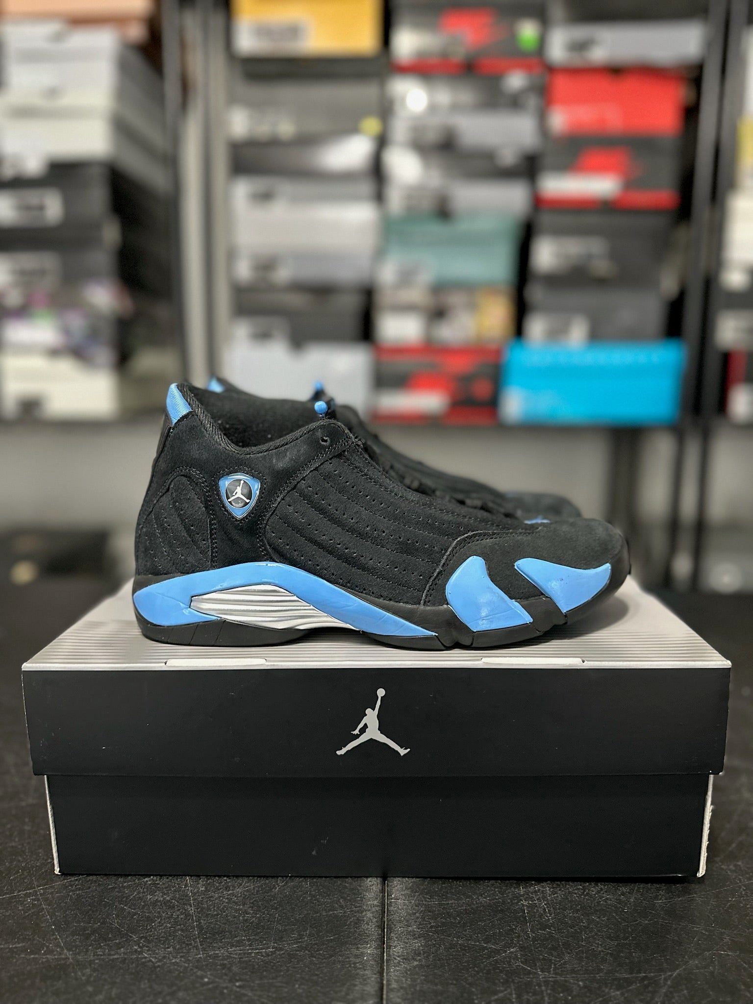 Size 8.5 - J14 Black University Blue