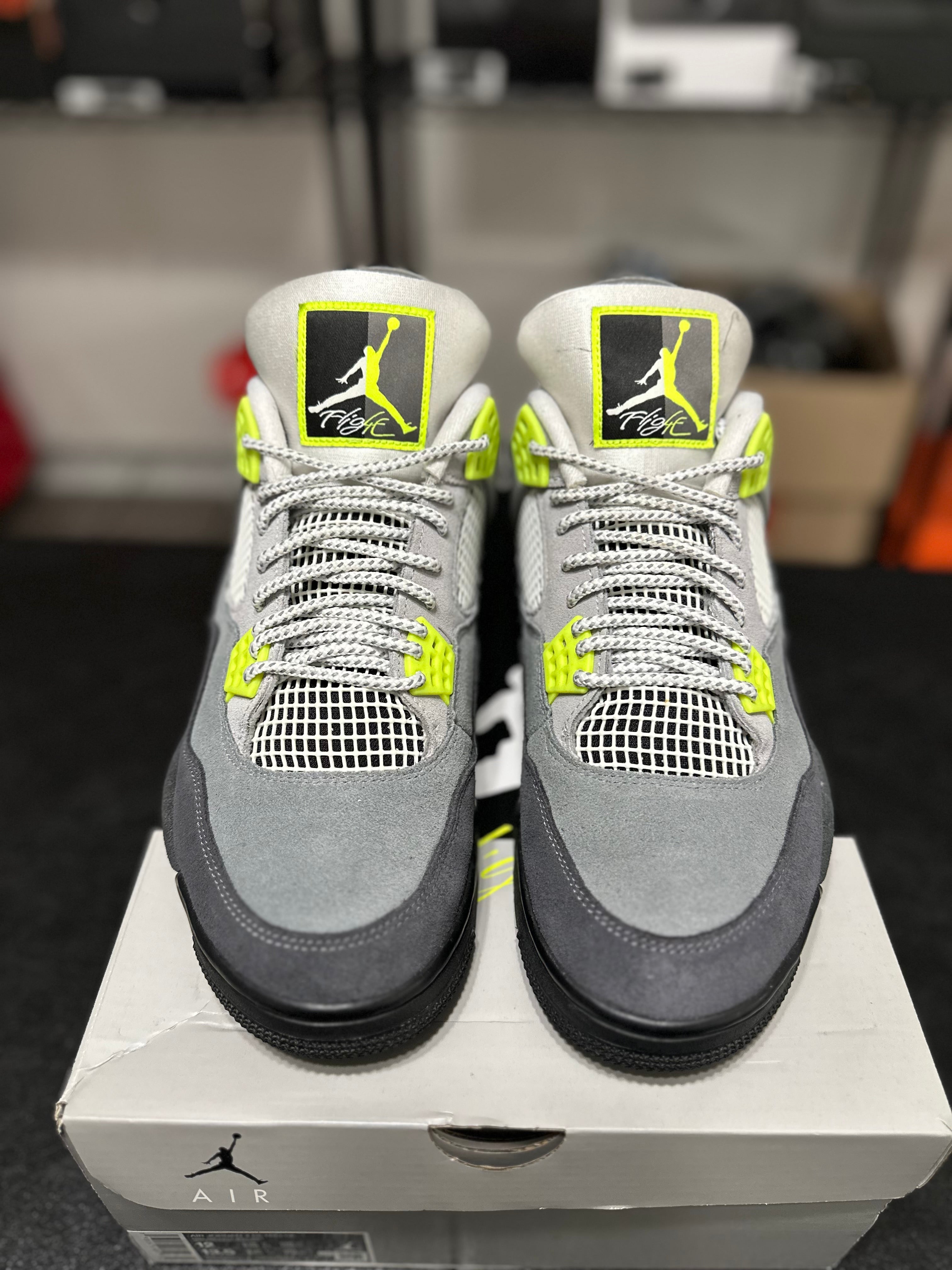 Size 12 - J4 neon 95