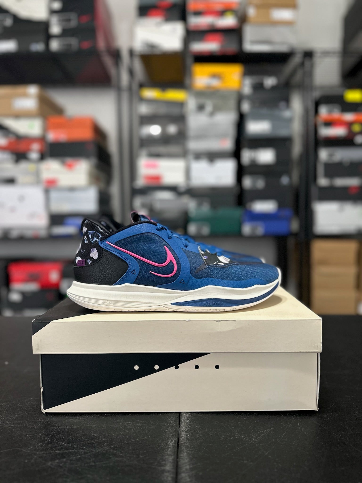 Size 11 - Kyrie Low 5 Dark Marina Blue DS