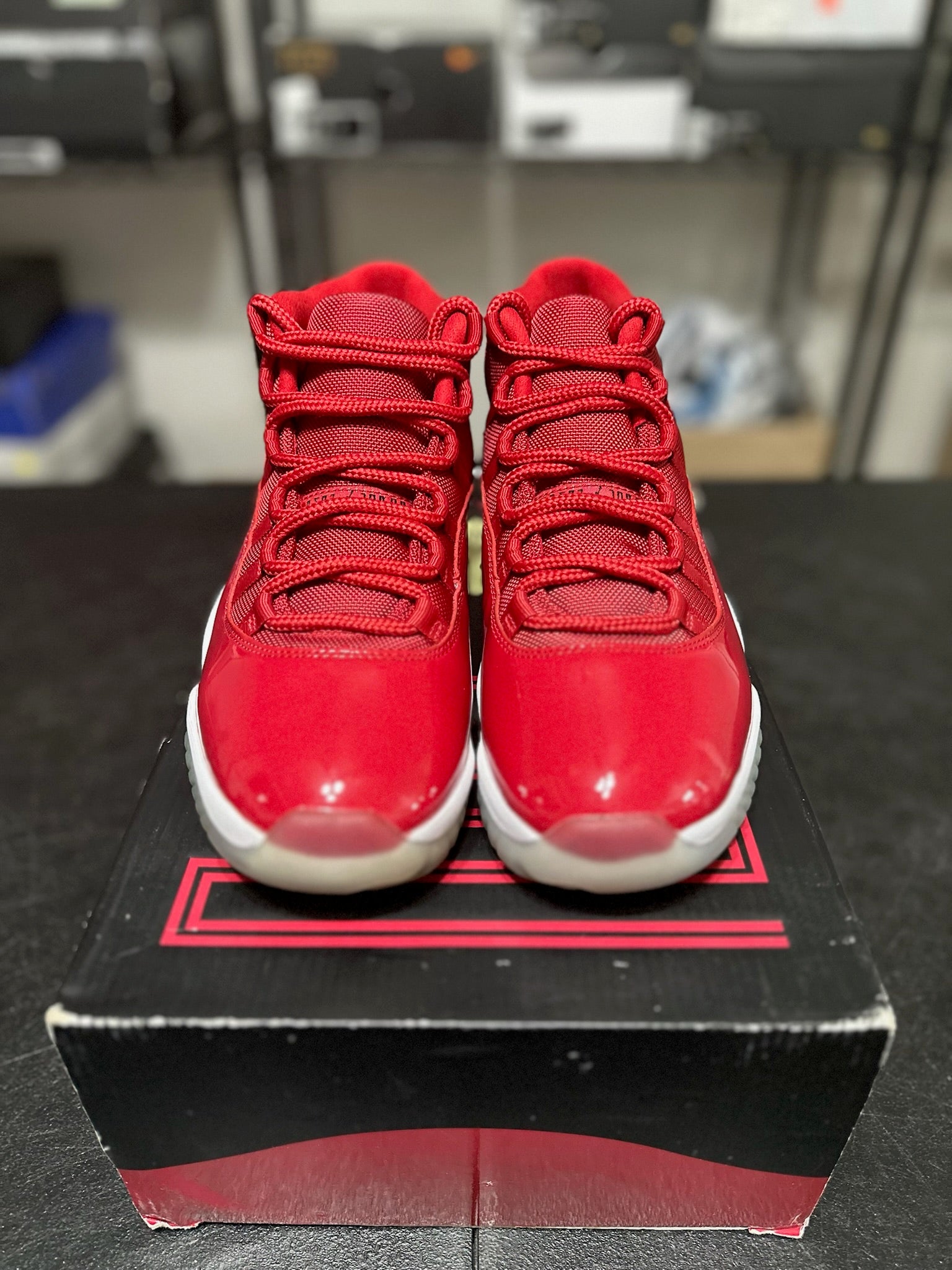 Size 8.5 - J11 Win Like 96