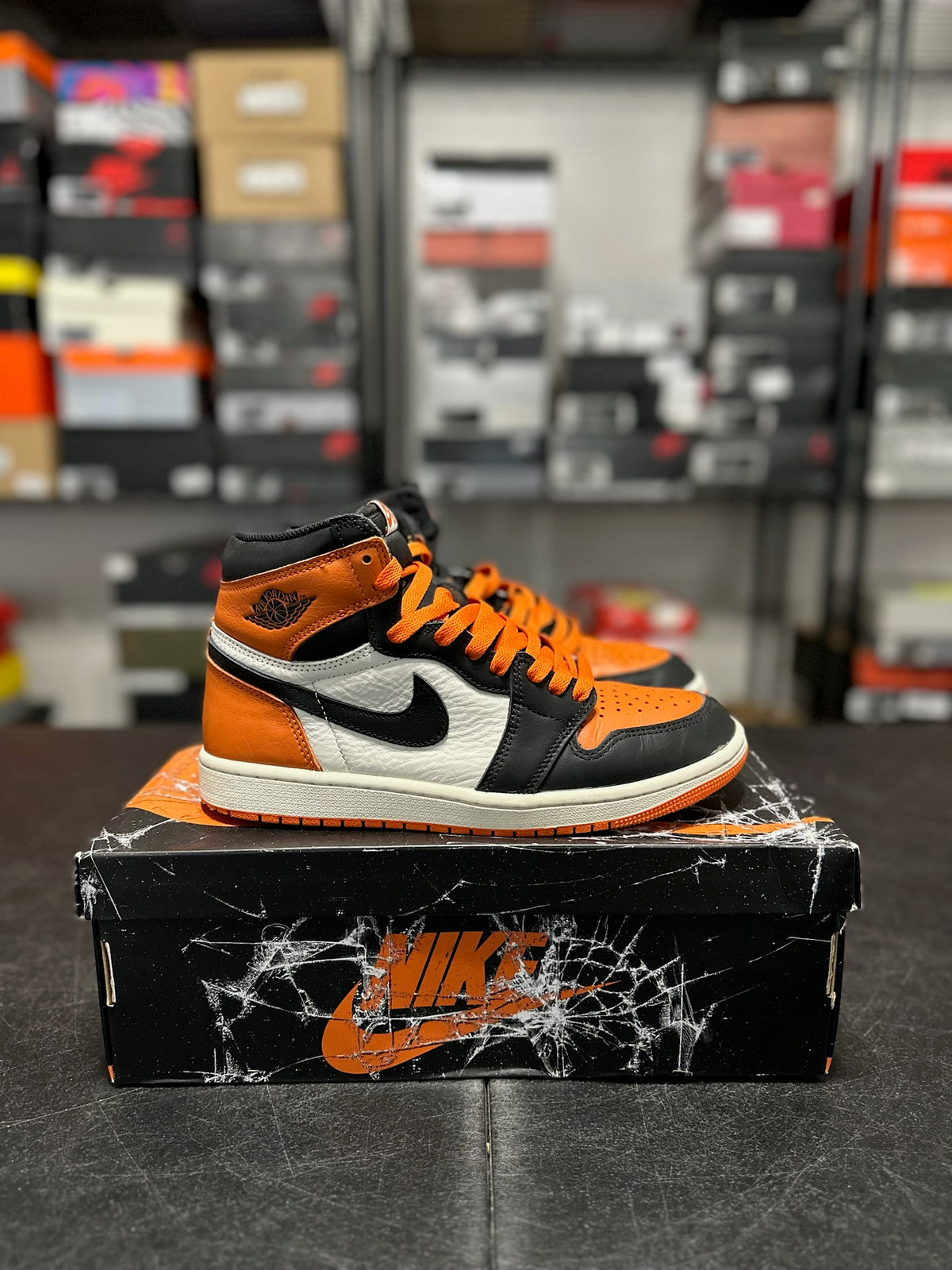 Size 8.5 - j1 high shattered backboard