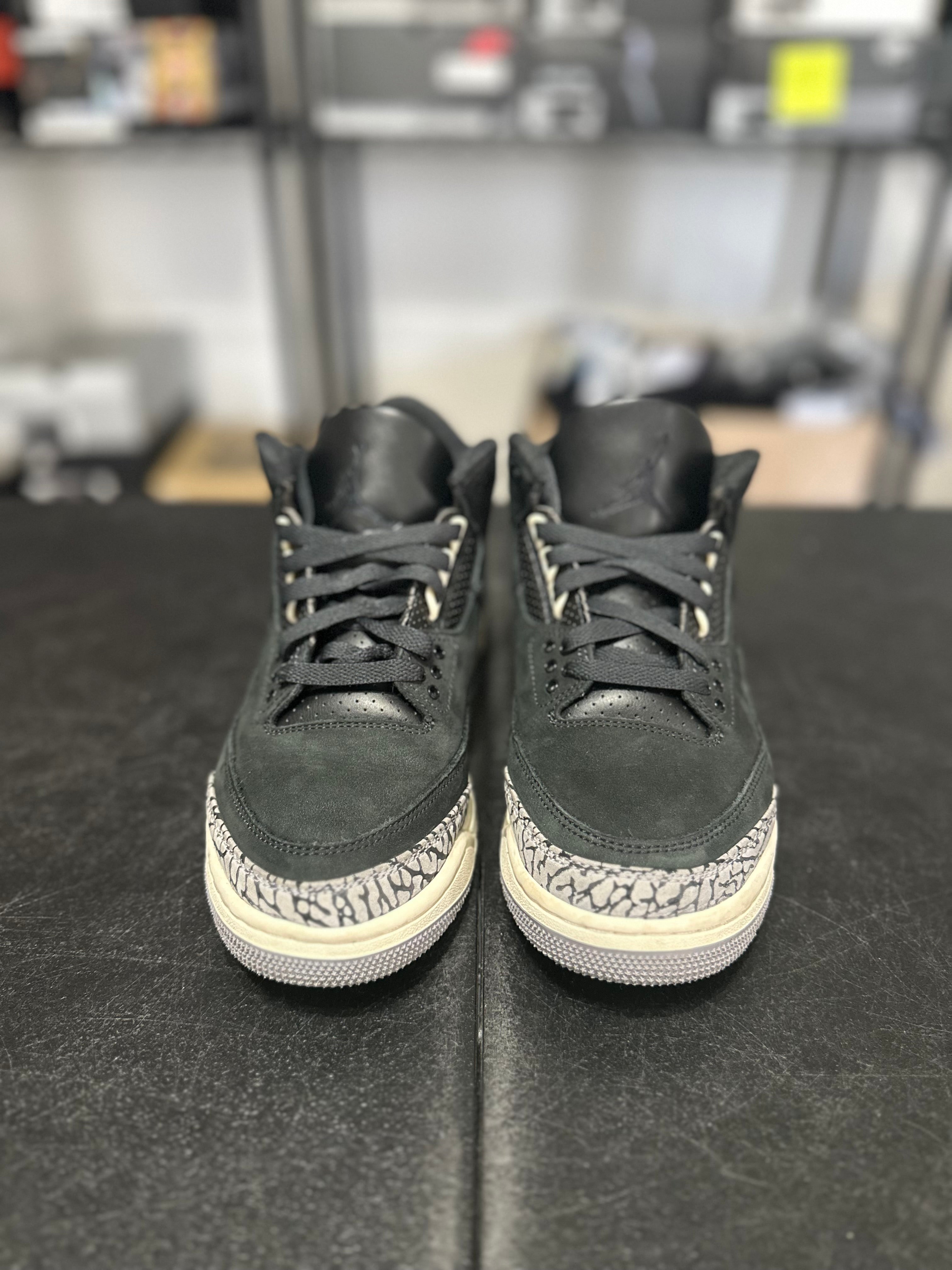 Size 6.5 - (8W) J3 off noir