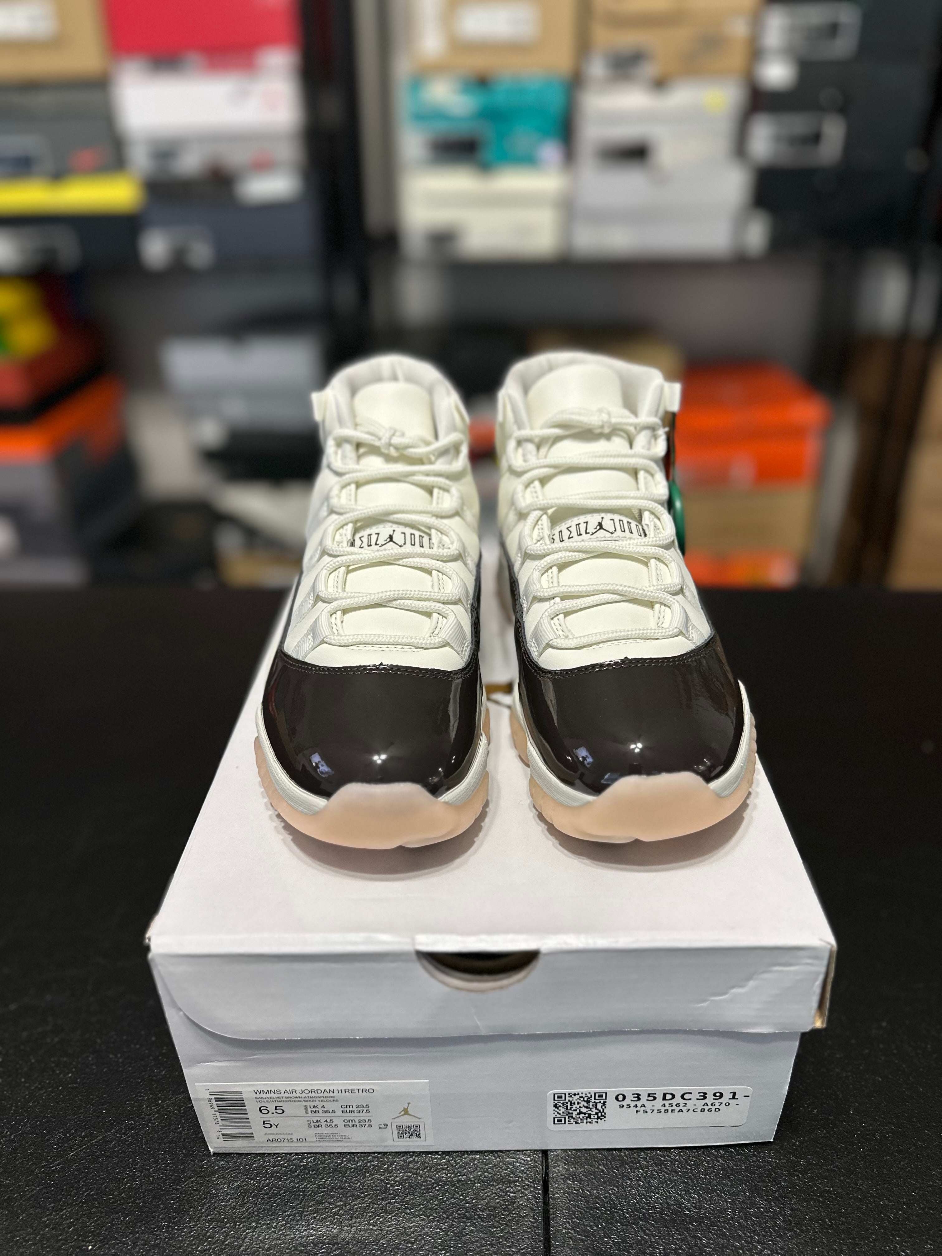 Size 5 - (6.5w) J11 Neapolitan DS