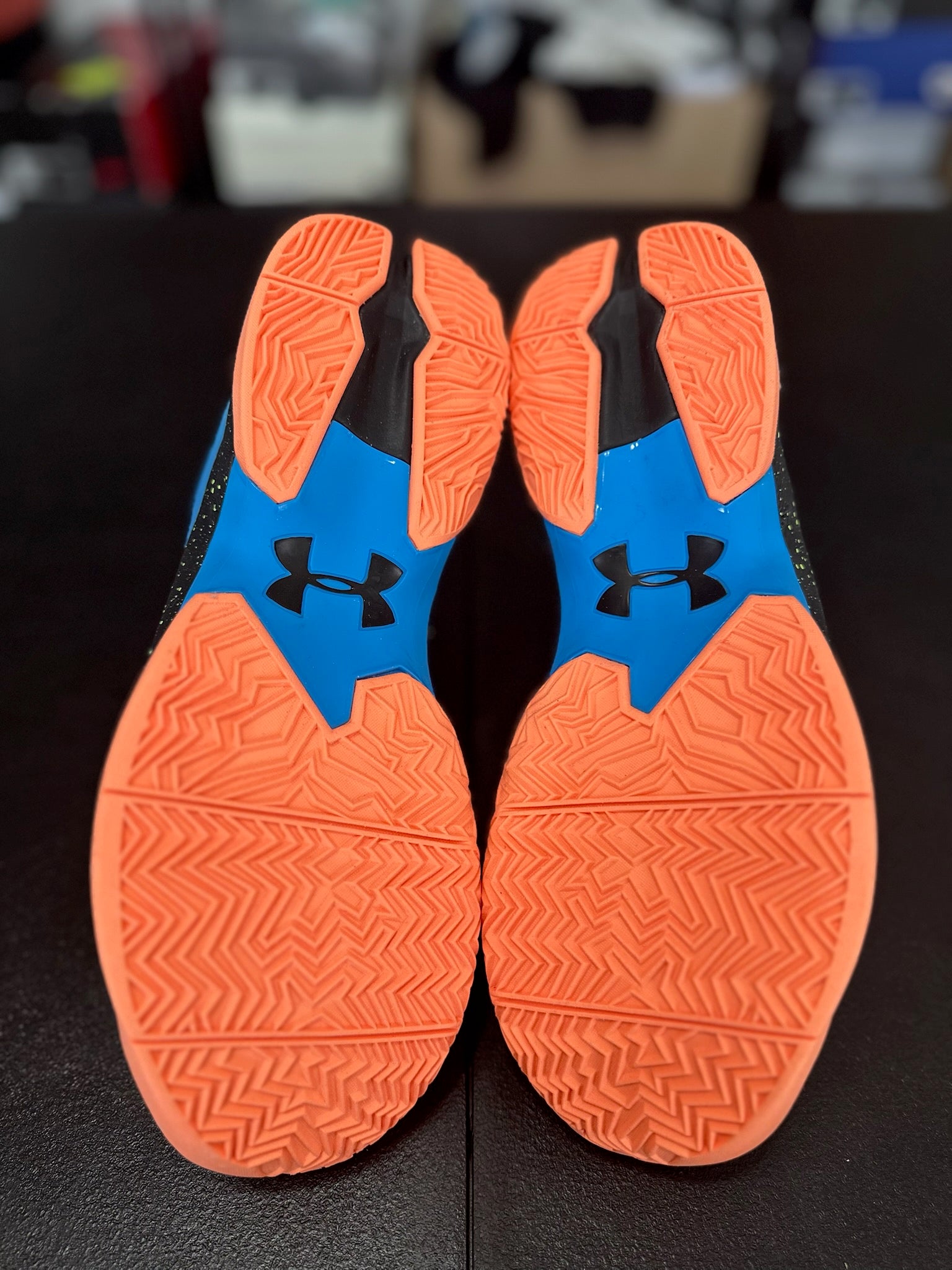 Size 9.5 - Curry 2.5 Blue/Orange DS