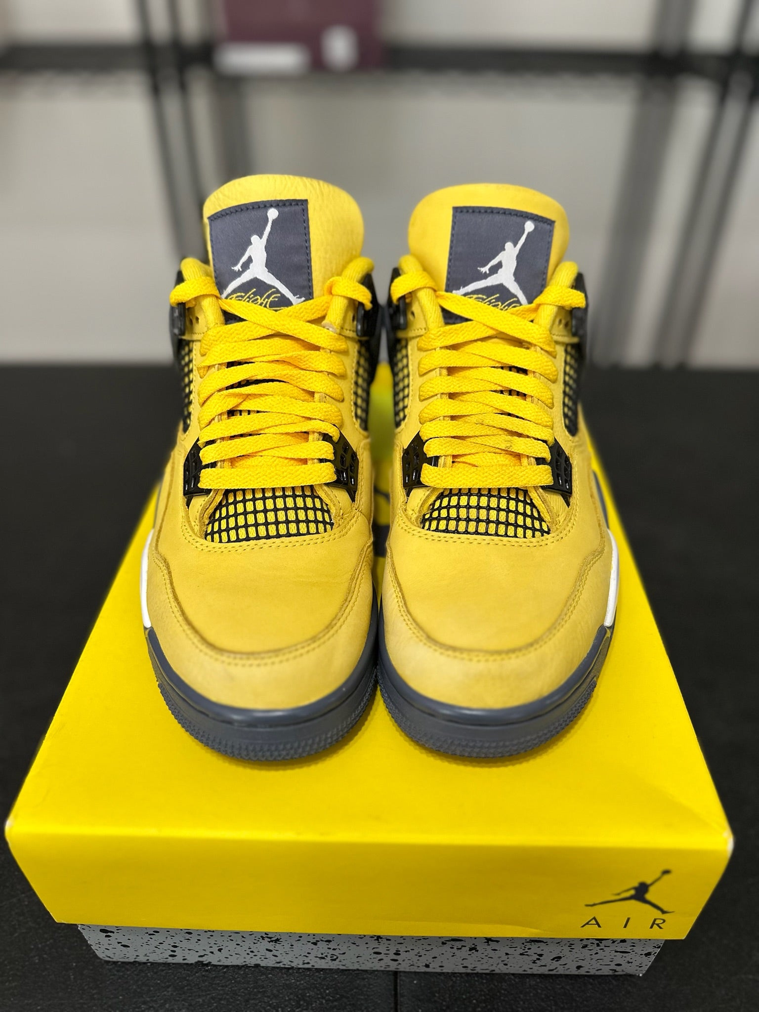 Size 8 - J4 Lightning