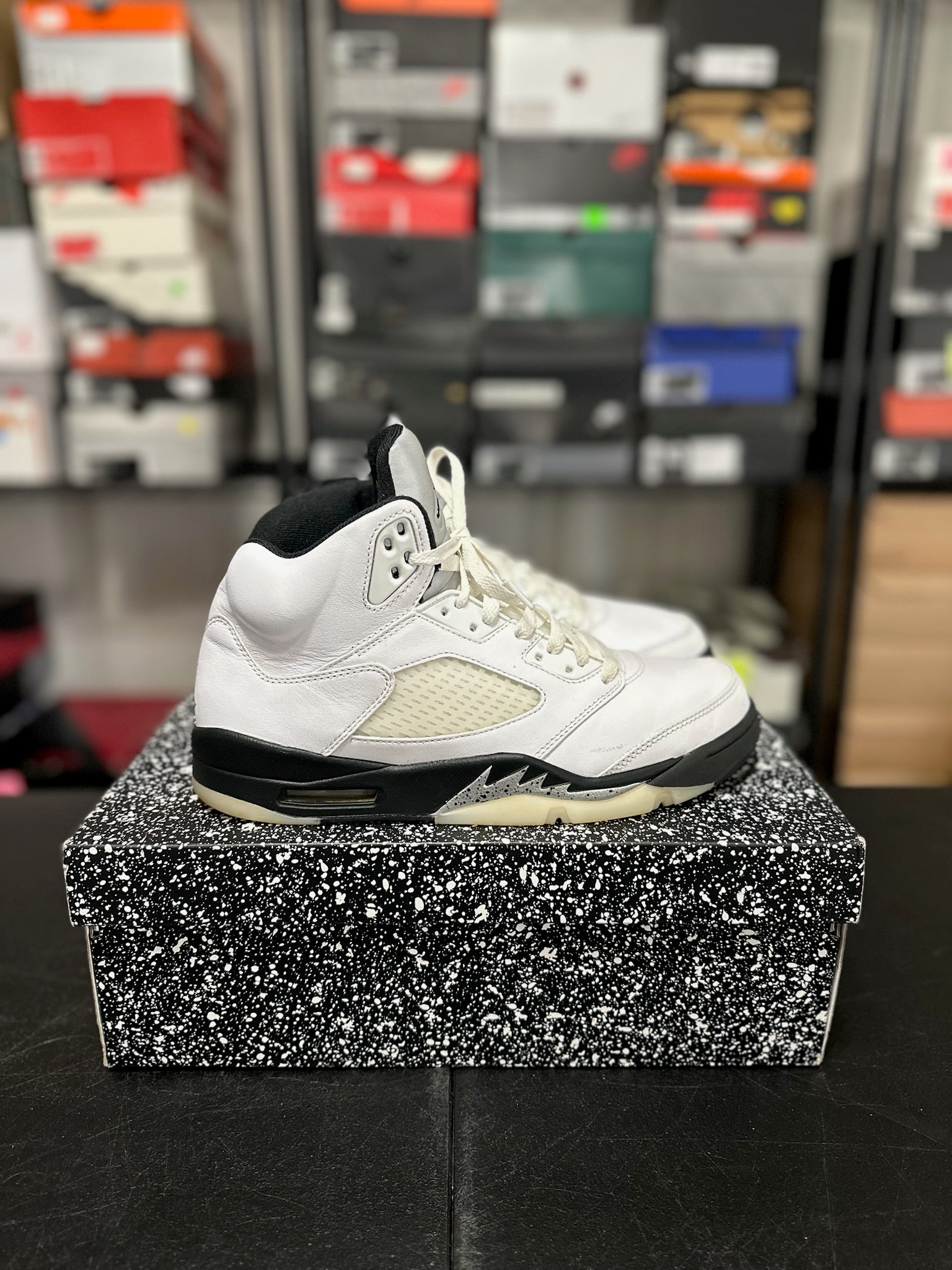 Size 10.5 - J5 Reverse Metallic