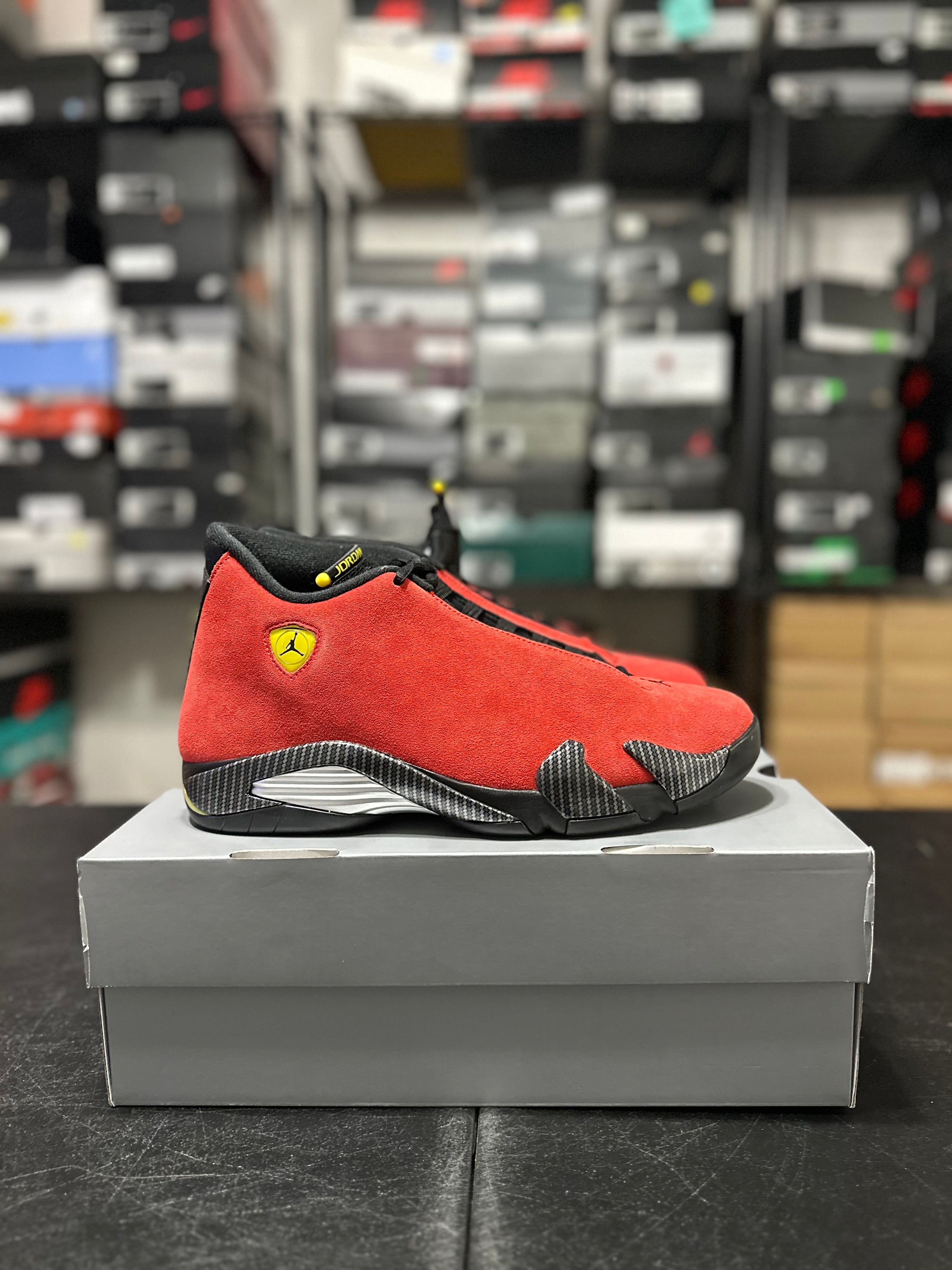 Size 11 - J14 Ferrari