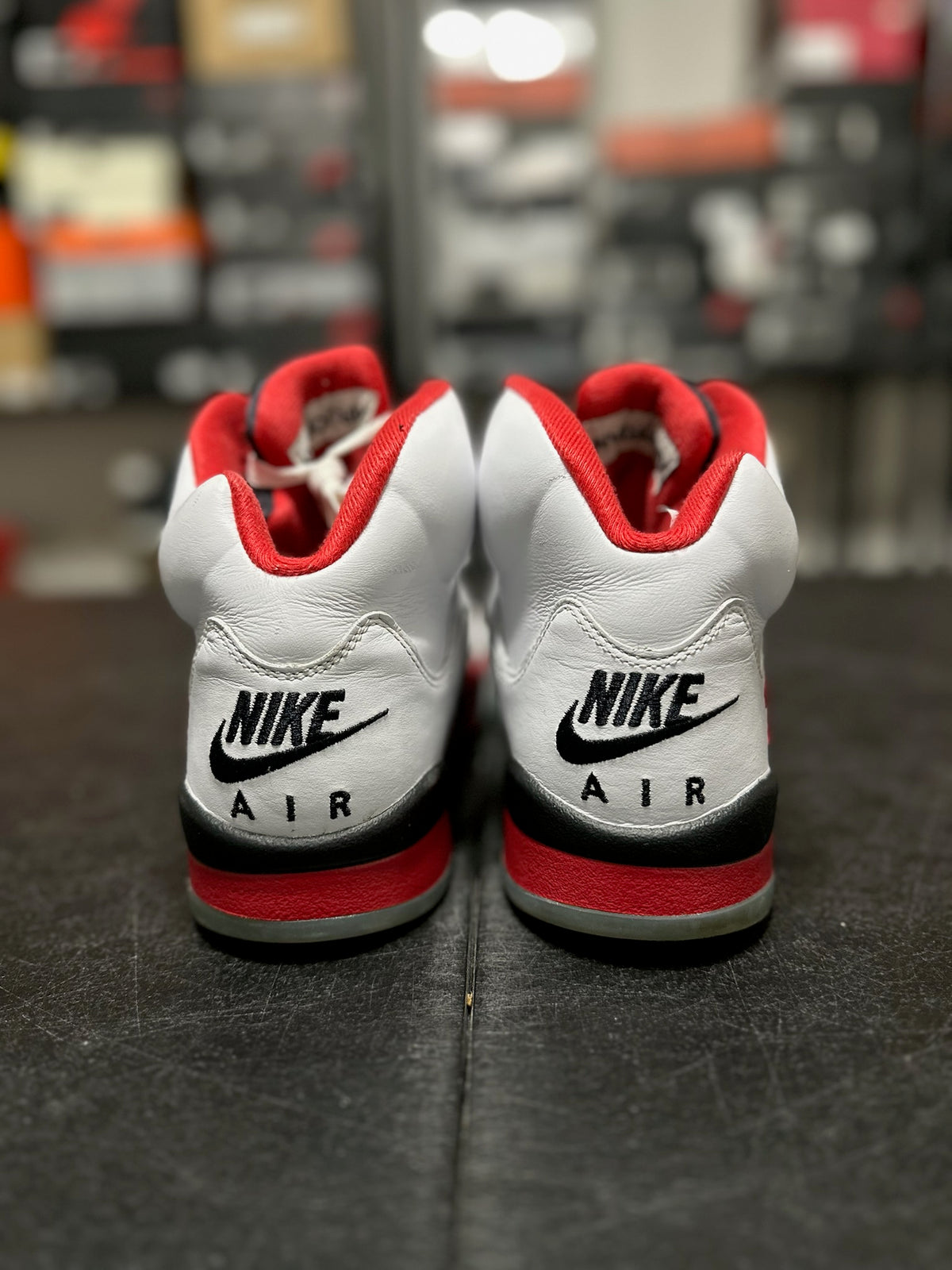 Size 8.5 - j5 fire red black tongue