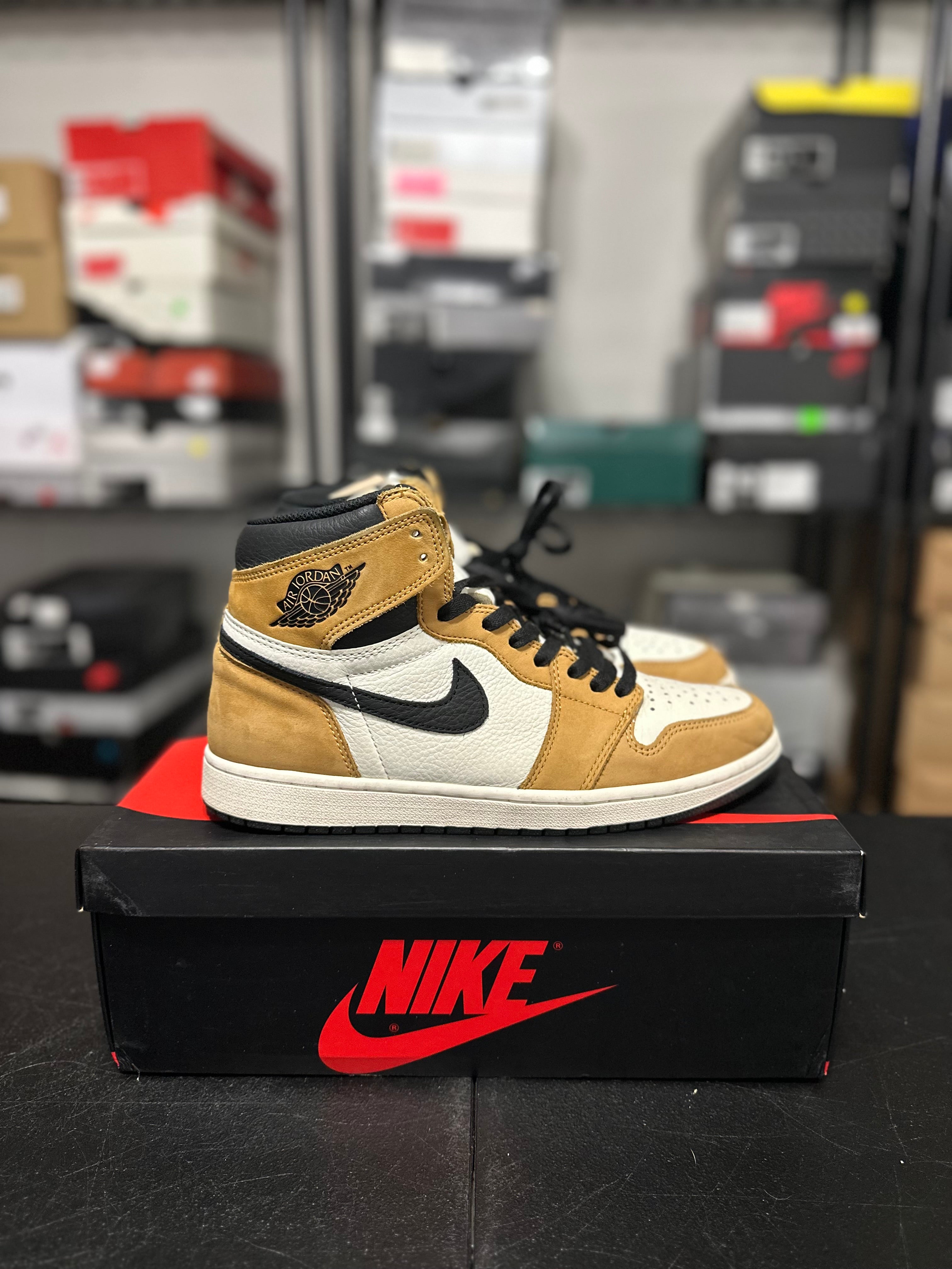 Size 10.5 - J1 rookie of the year