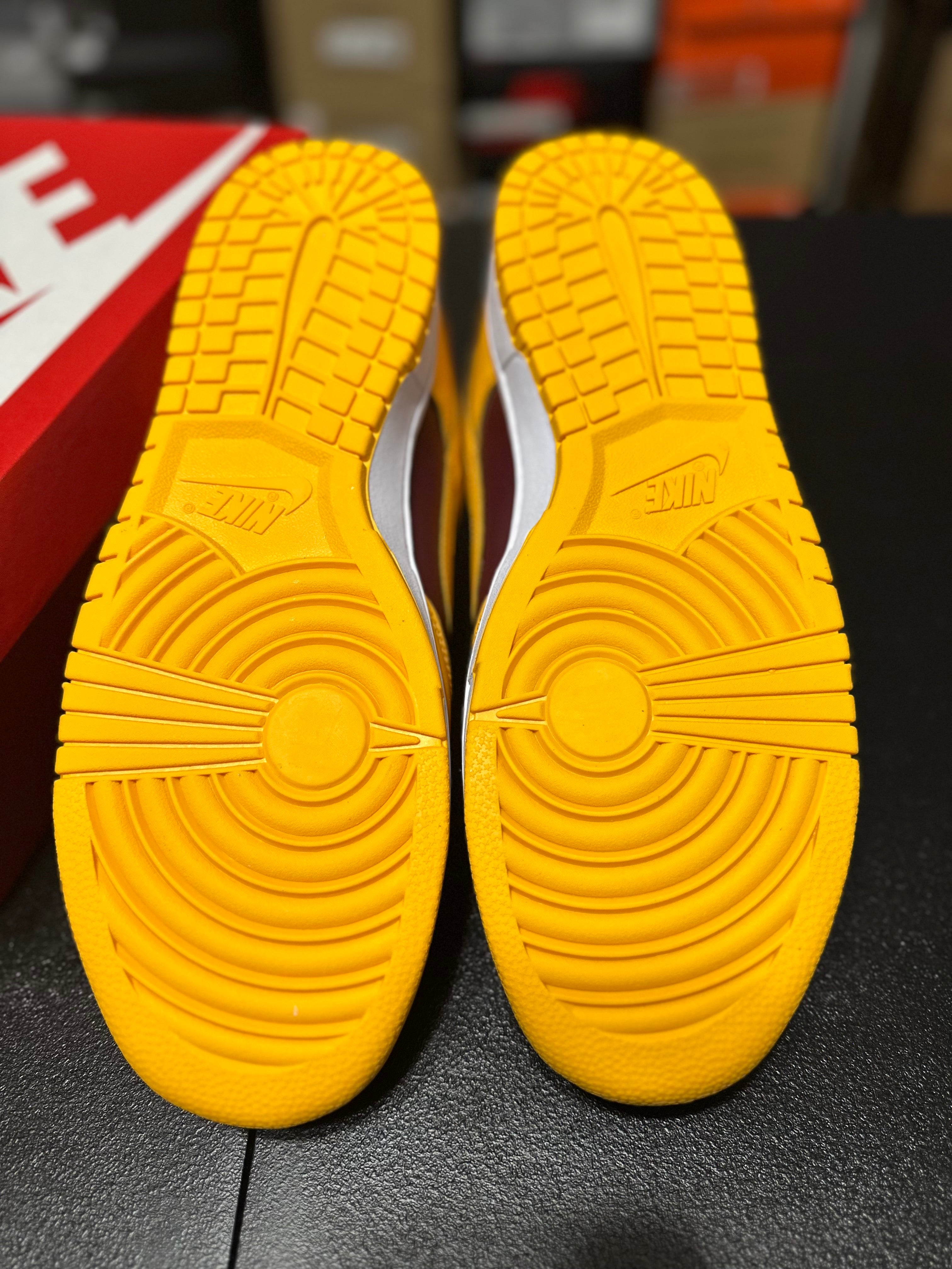 Size 13 - Dunk low Arizona state DS