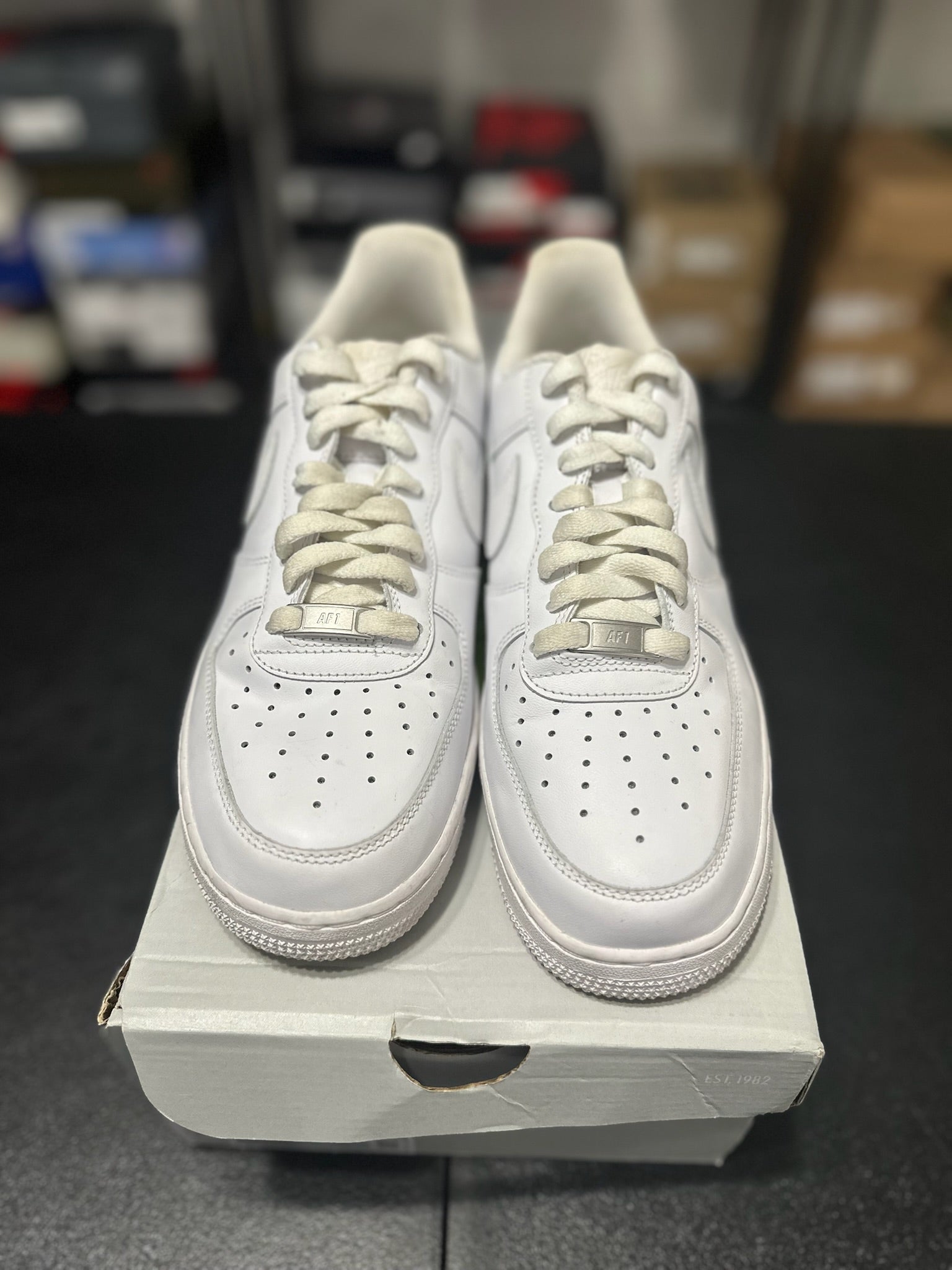Size 8.5 - AF 1 White