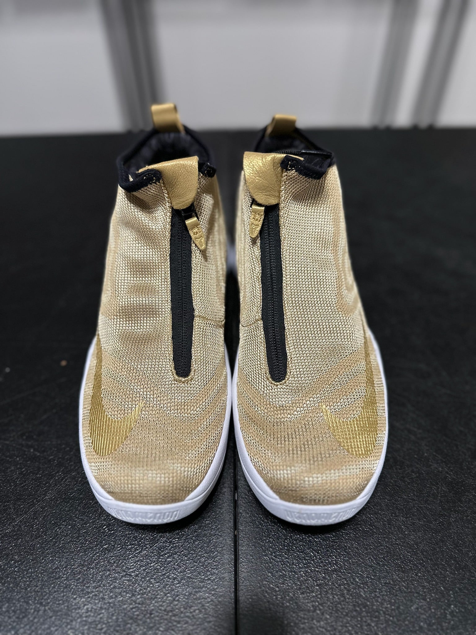 Size 9.5 - Zoom Kobe Icon Metallic Gold