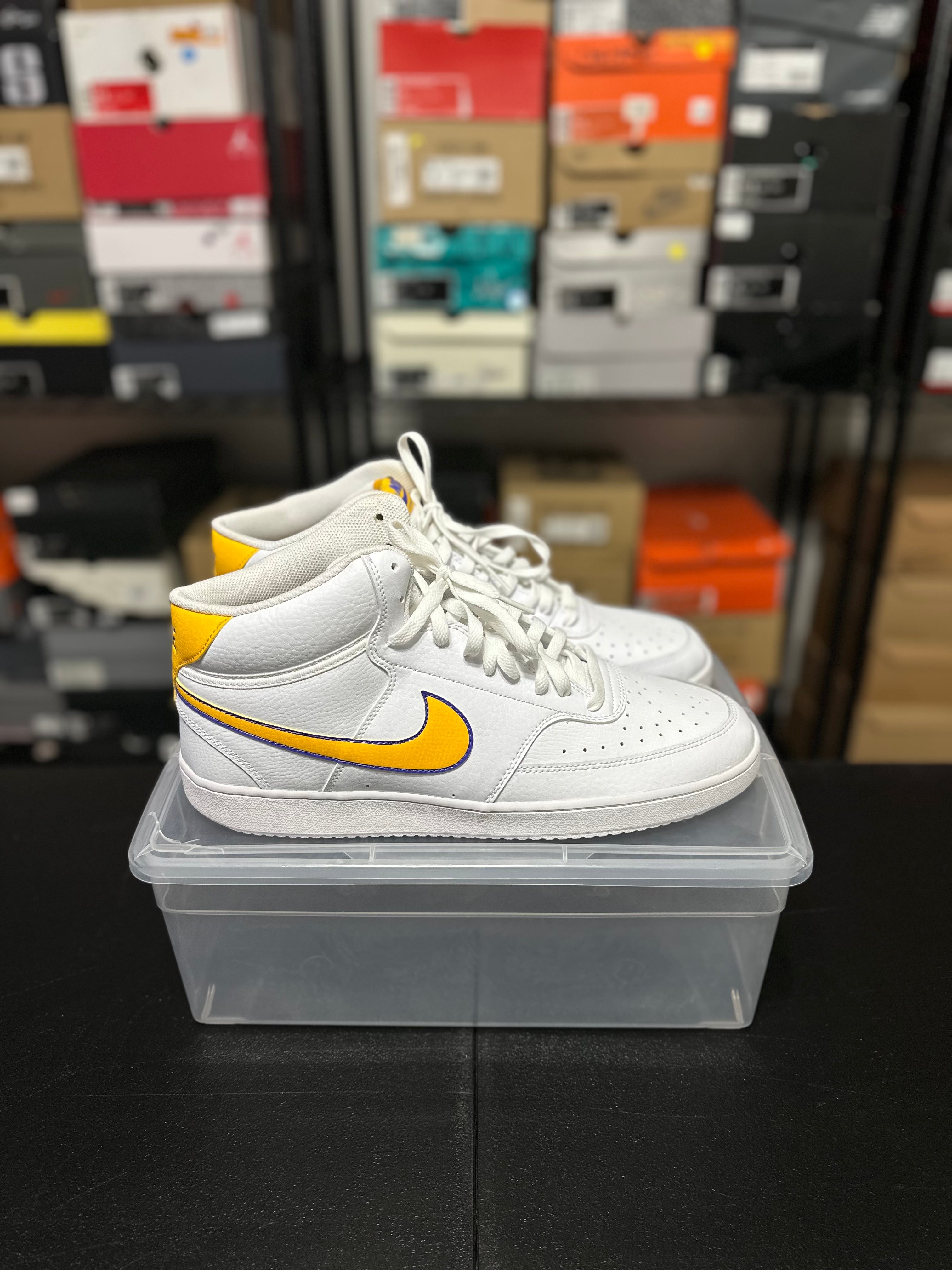Size 14 - Court vision mid Lakers