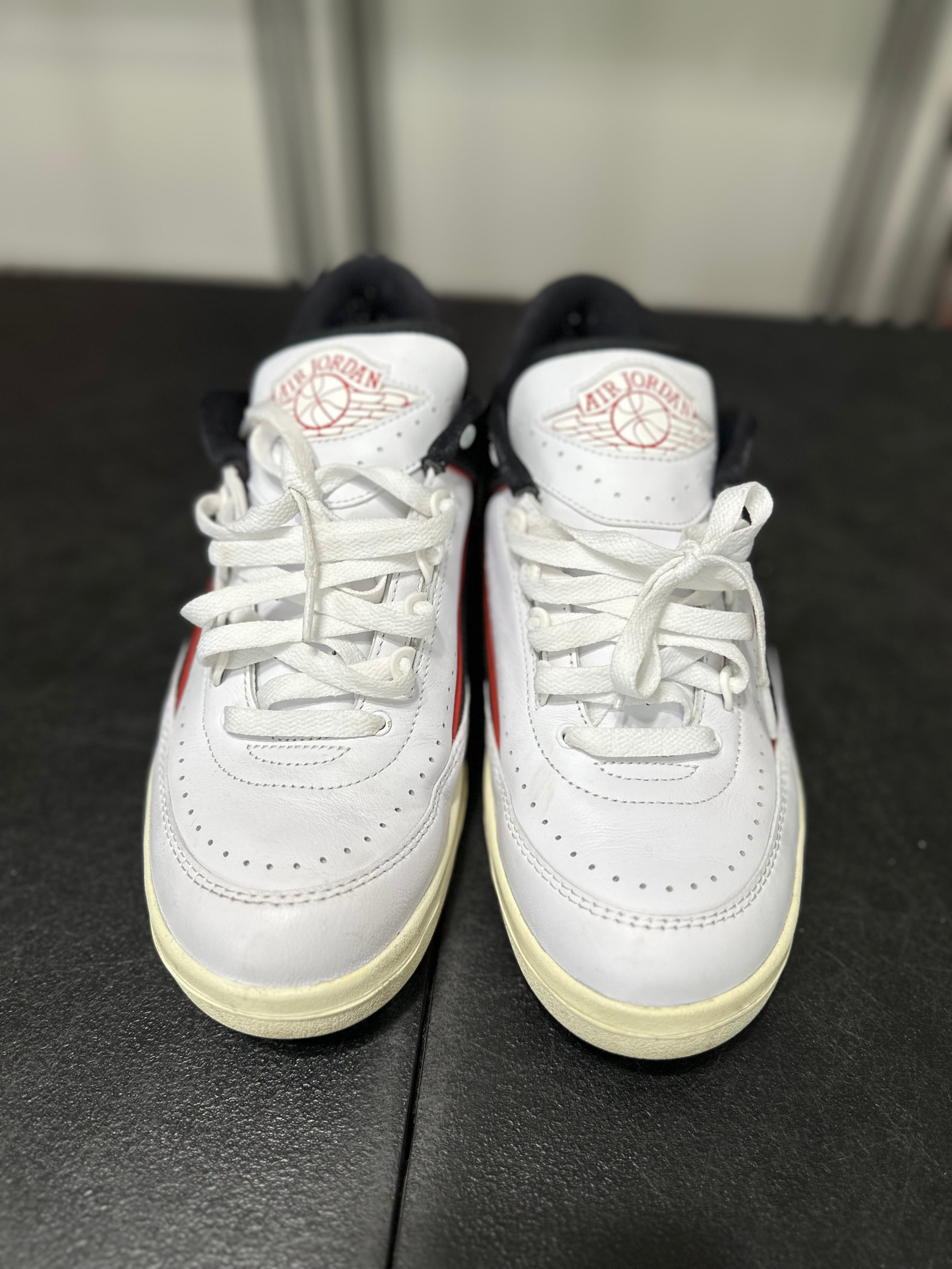 Size 9.5 - (11W) J2 low Chicago twist