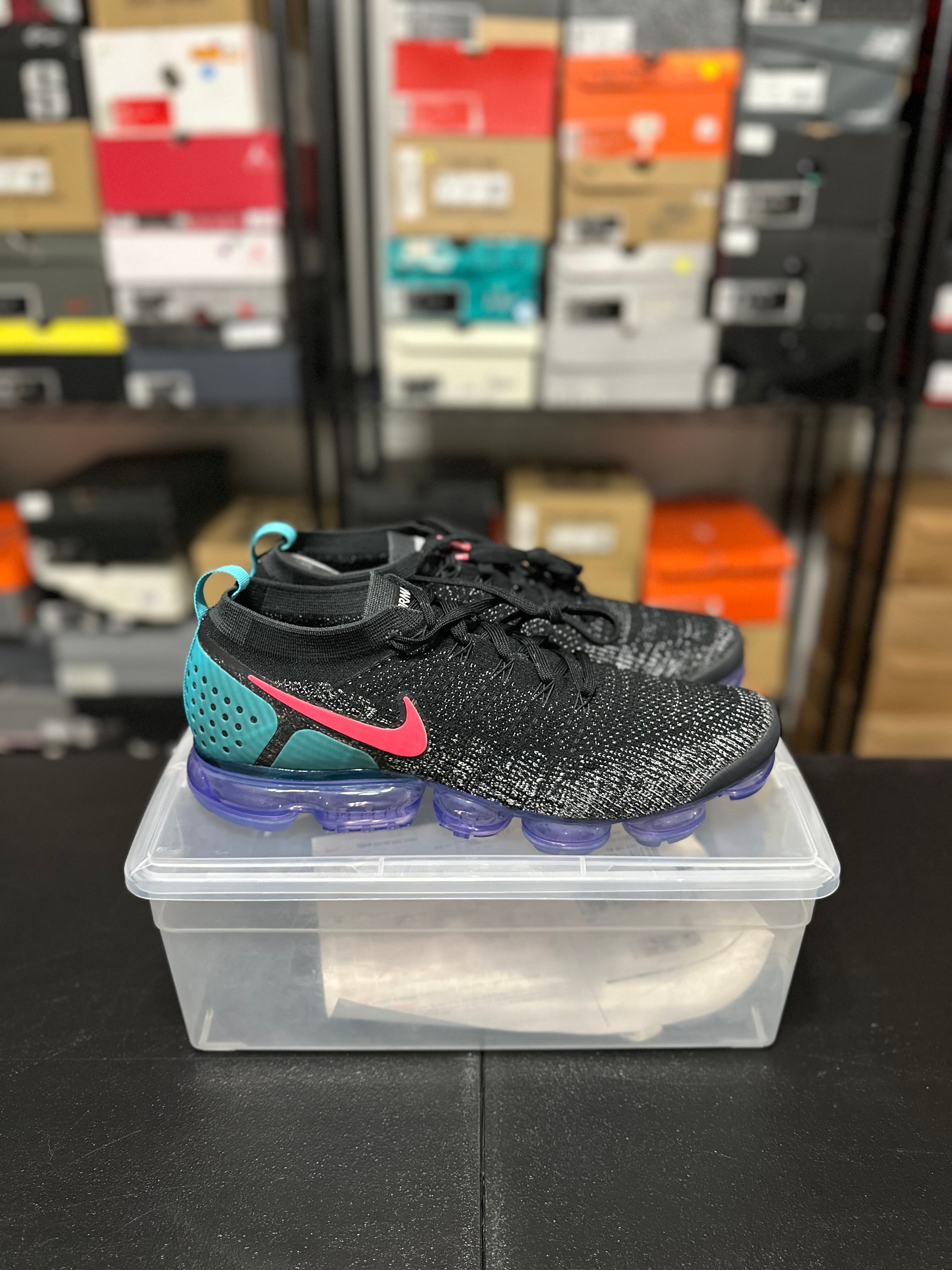 Size 14 - air vapormax flyknit 2 hot punch