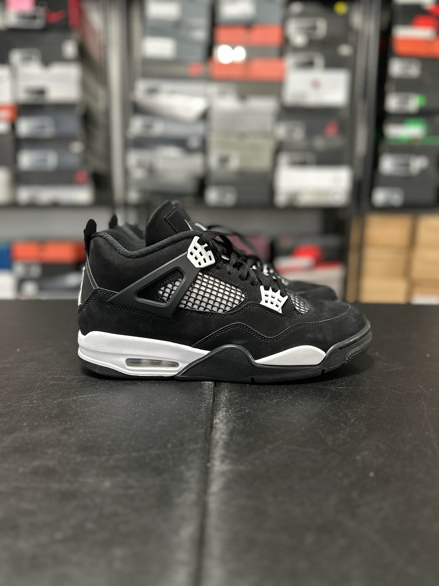 Size 10 - J4 White Thunder