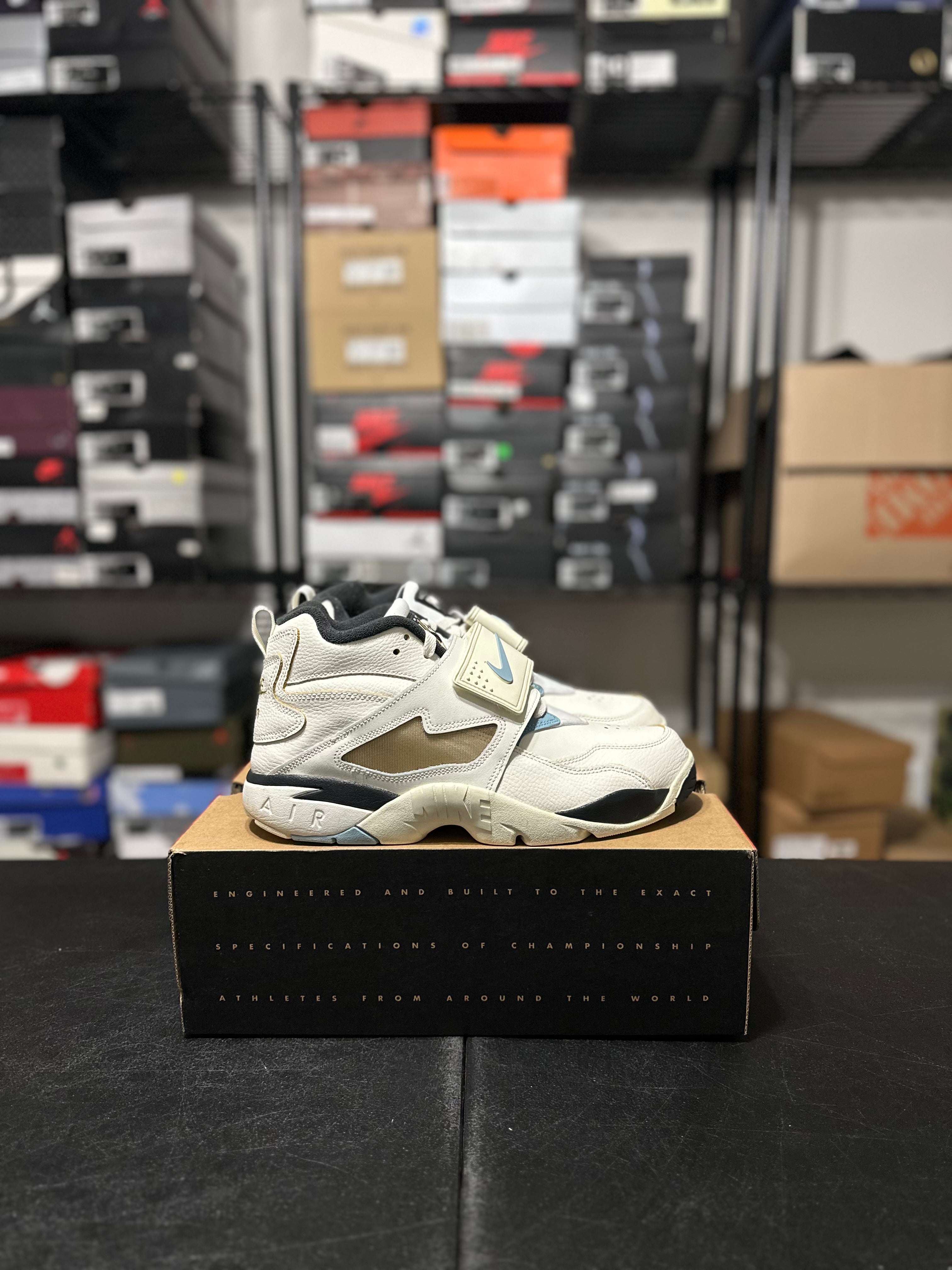 Size 11.5 - air diamond turf must be the money