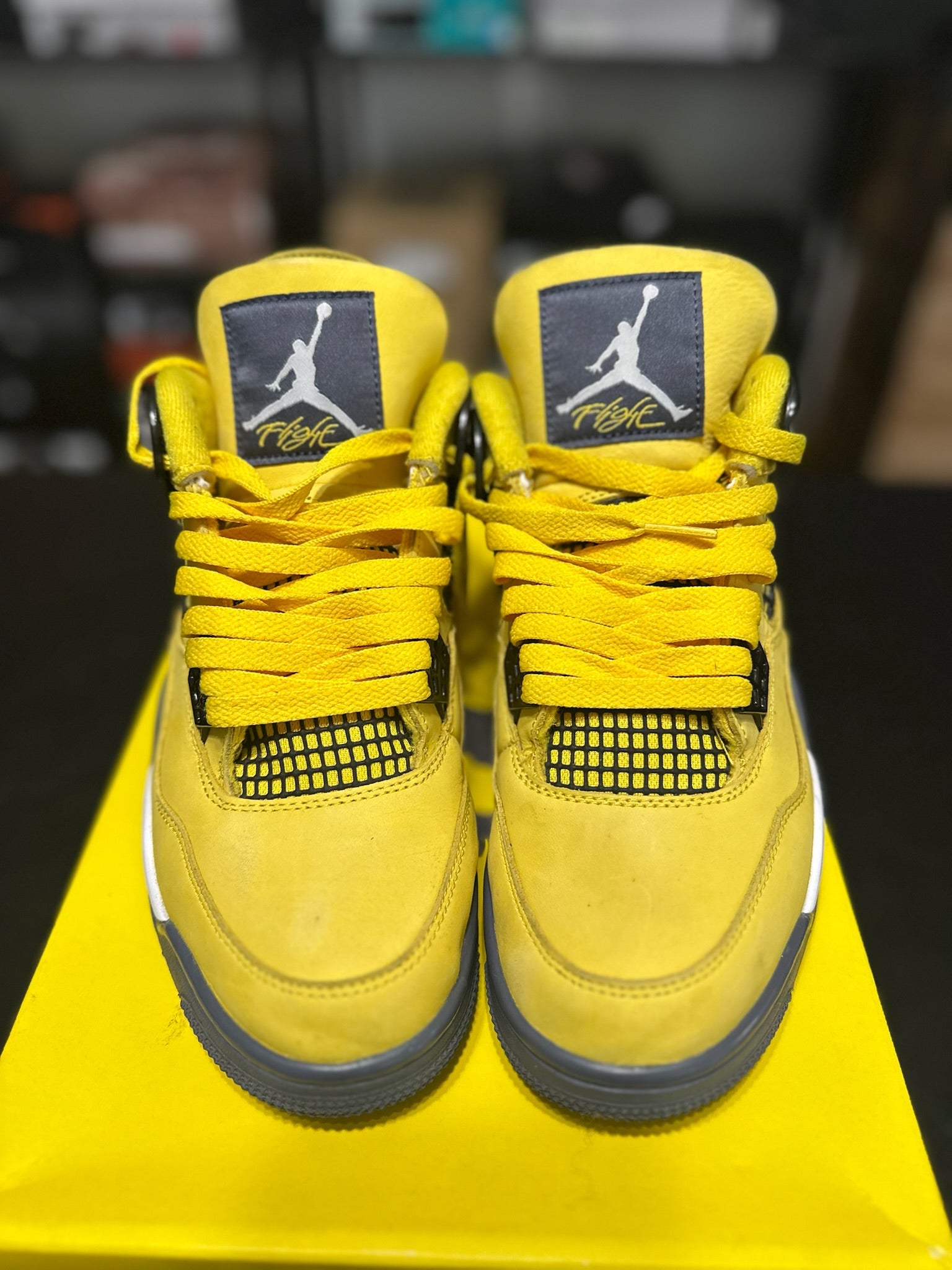 Size 8 - J4 Lightning