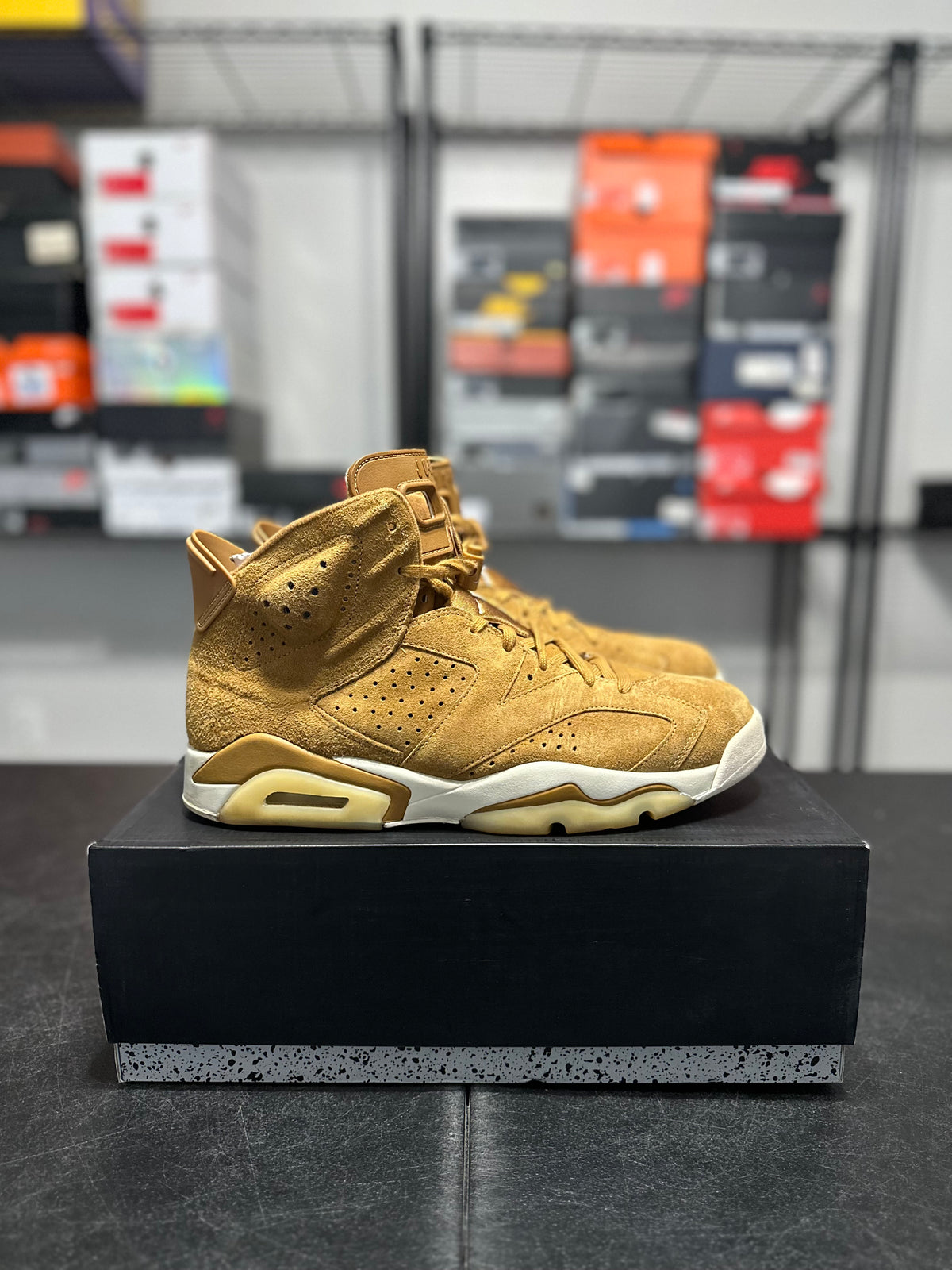 Size 12 - J6 wheat