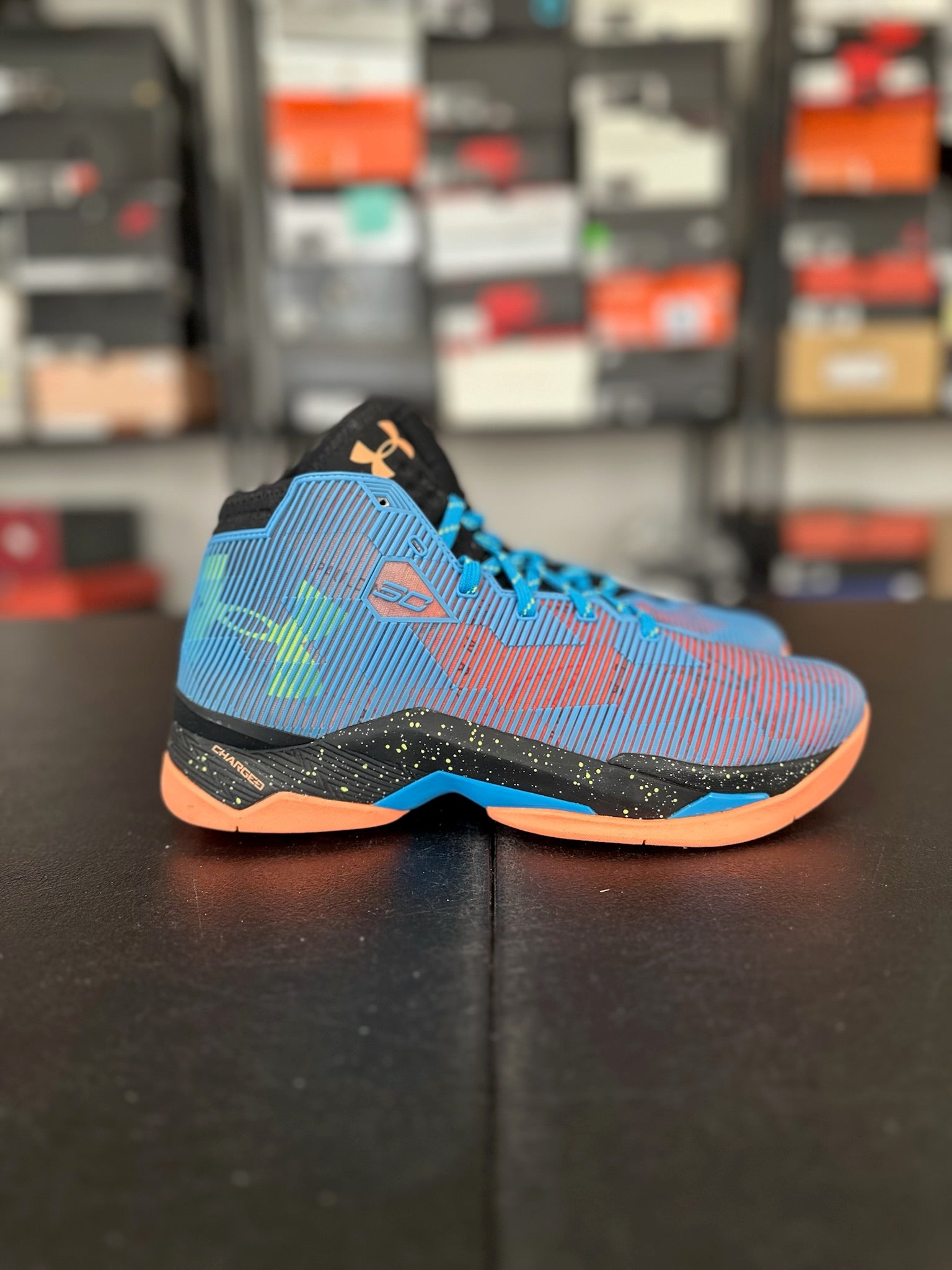 Size 9.5 - Curry 2.5 Blue/Orange DS