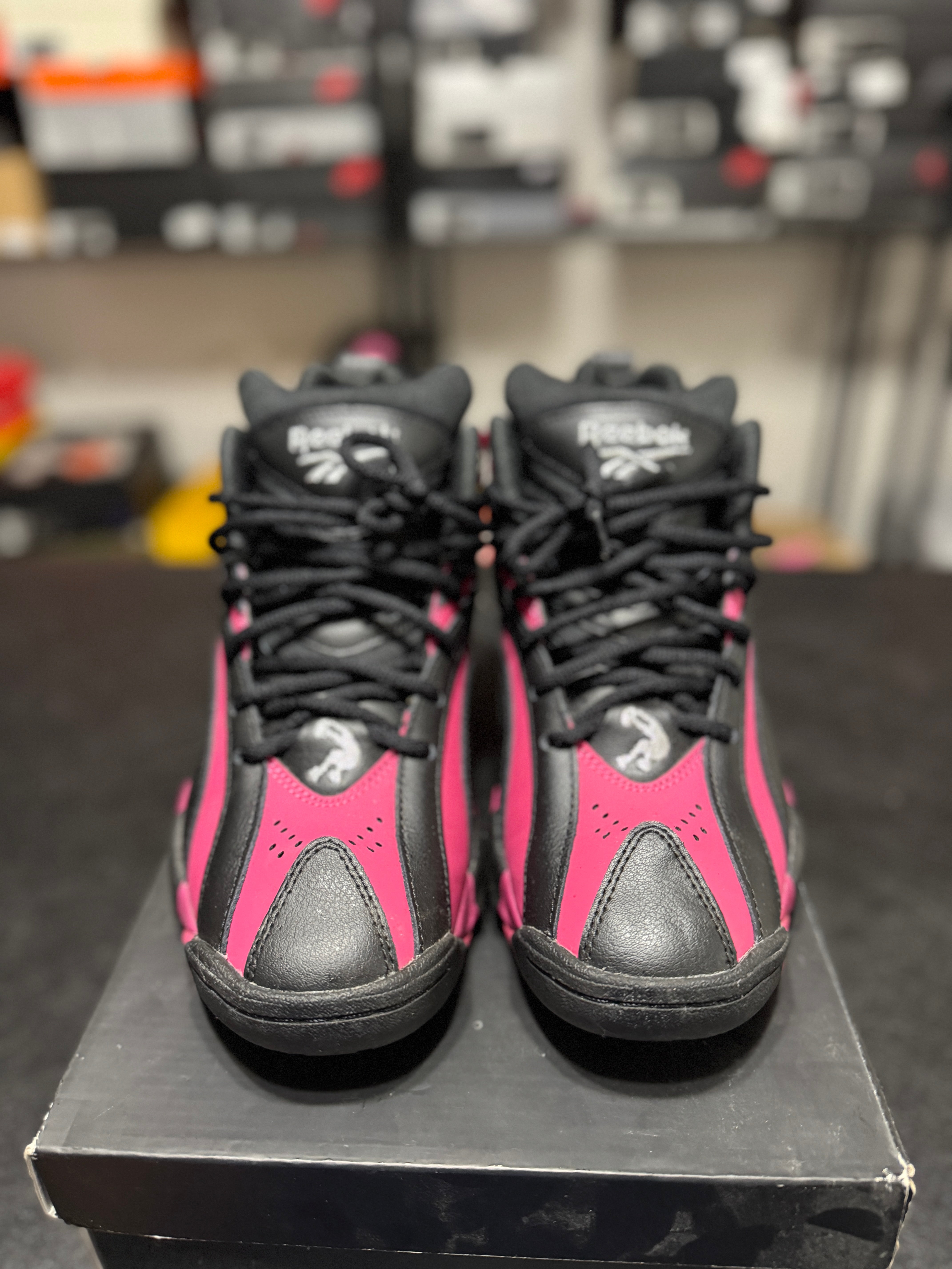Size 8 - Shaqnosis black/ red