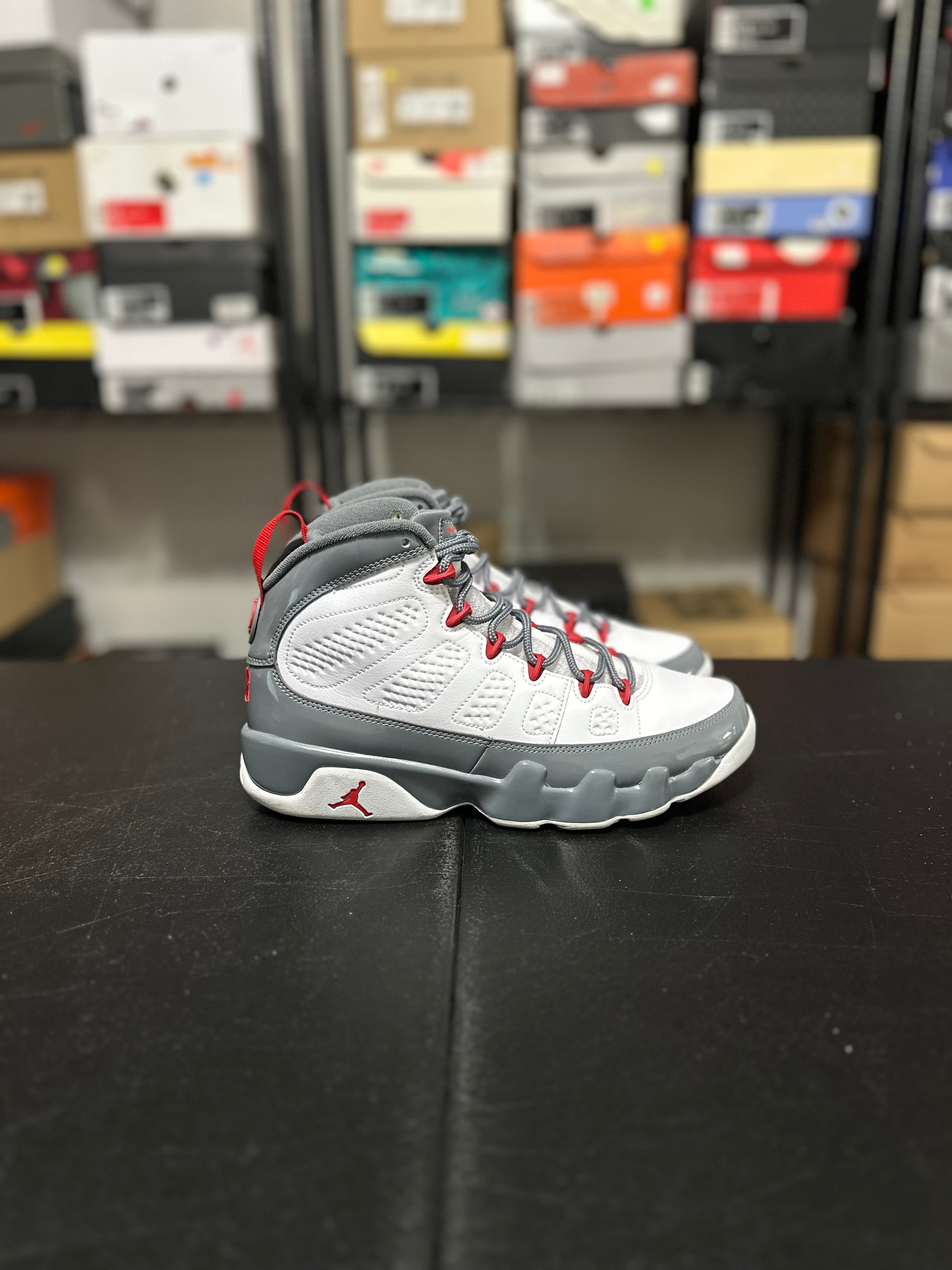 Size 8.5 - J9 cool grey