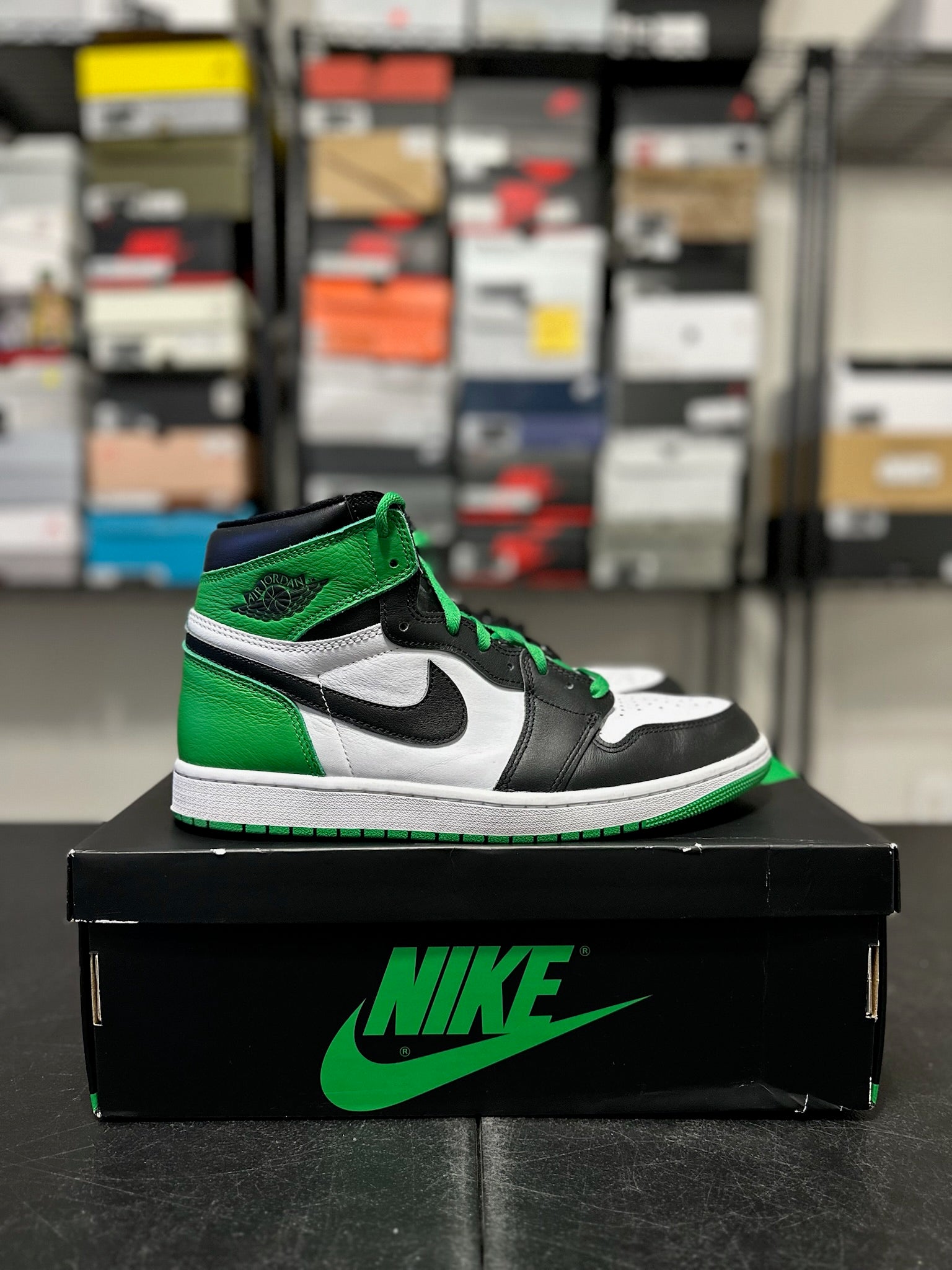 Size 11 - J1 High Lucky Green