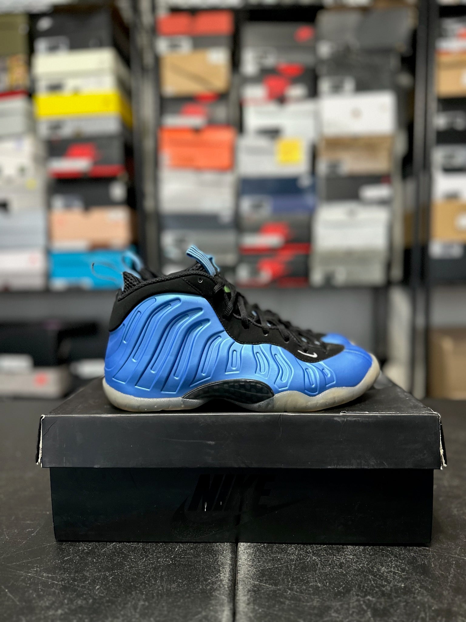 Size 7Y - Foamposite 1 University Blue