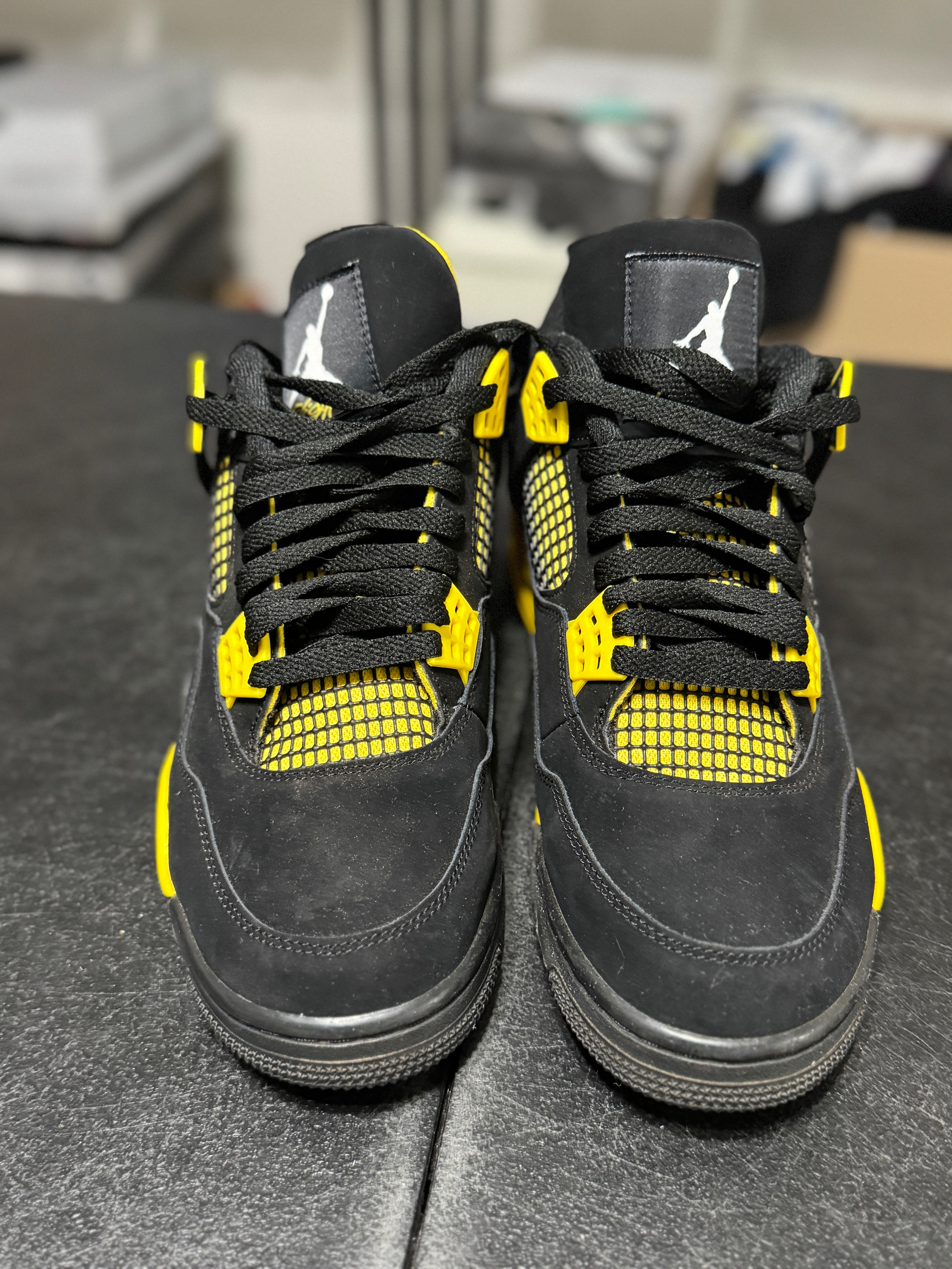 Size 9.5 - J4 yellow thunder