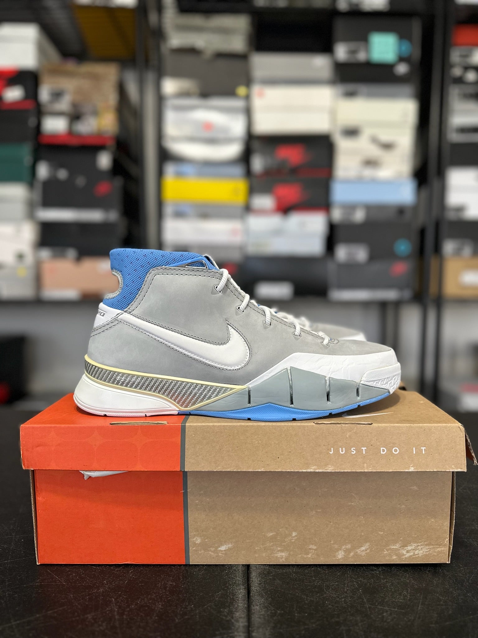 Size 12 - Kobe 1 MPLS
