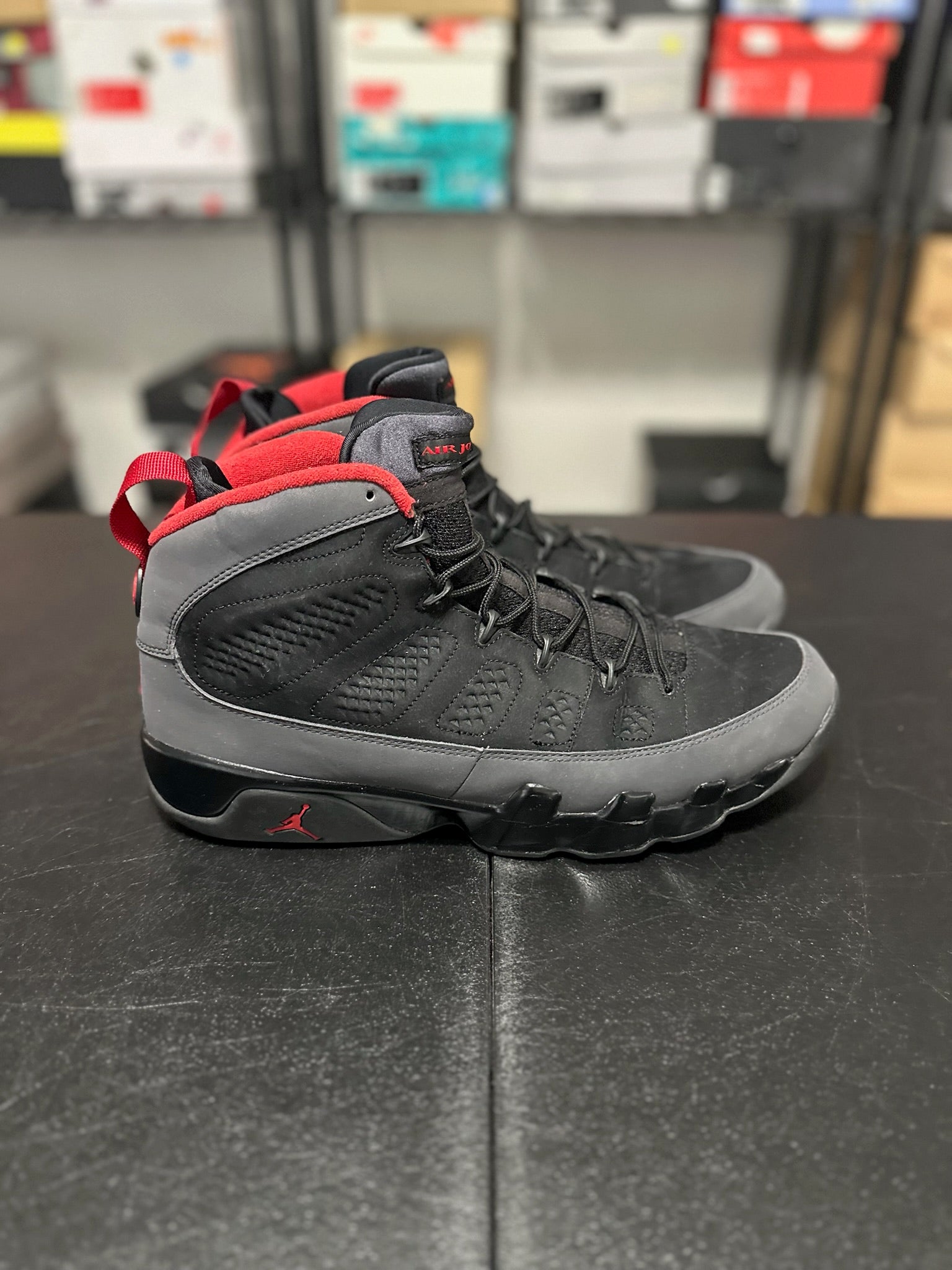Size 14 - J9 Charcoal