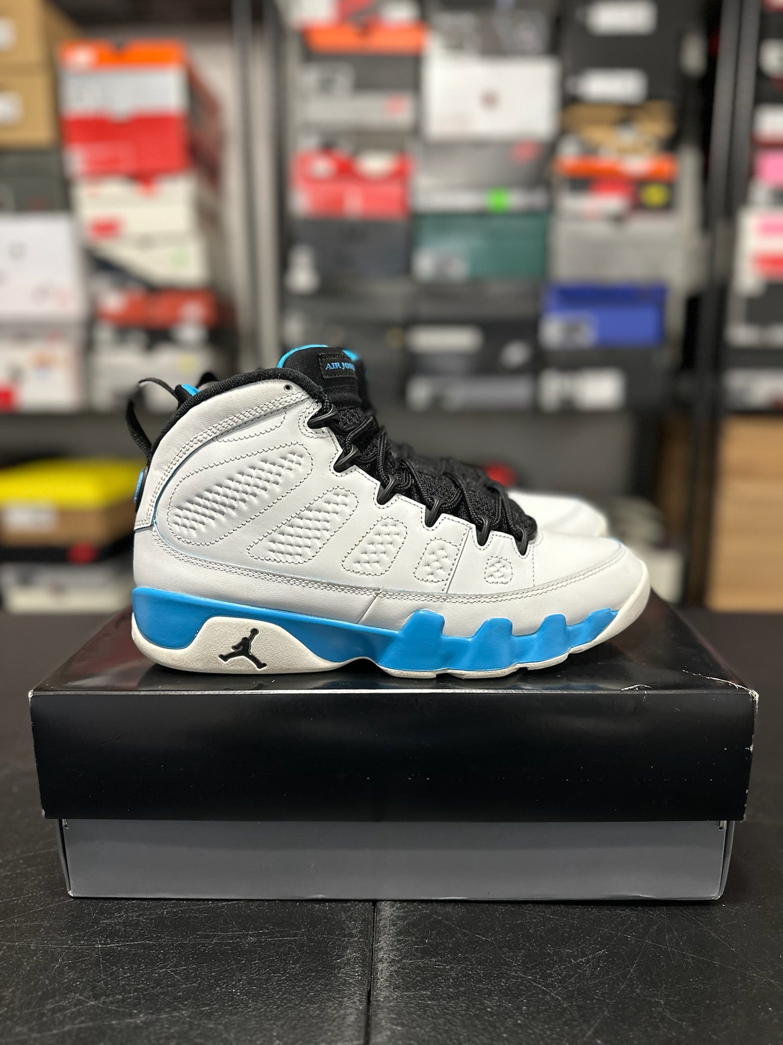Size 8.5 - J9 Unc