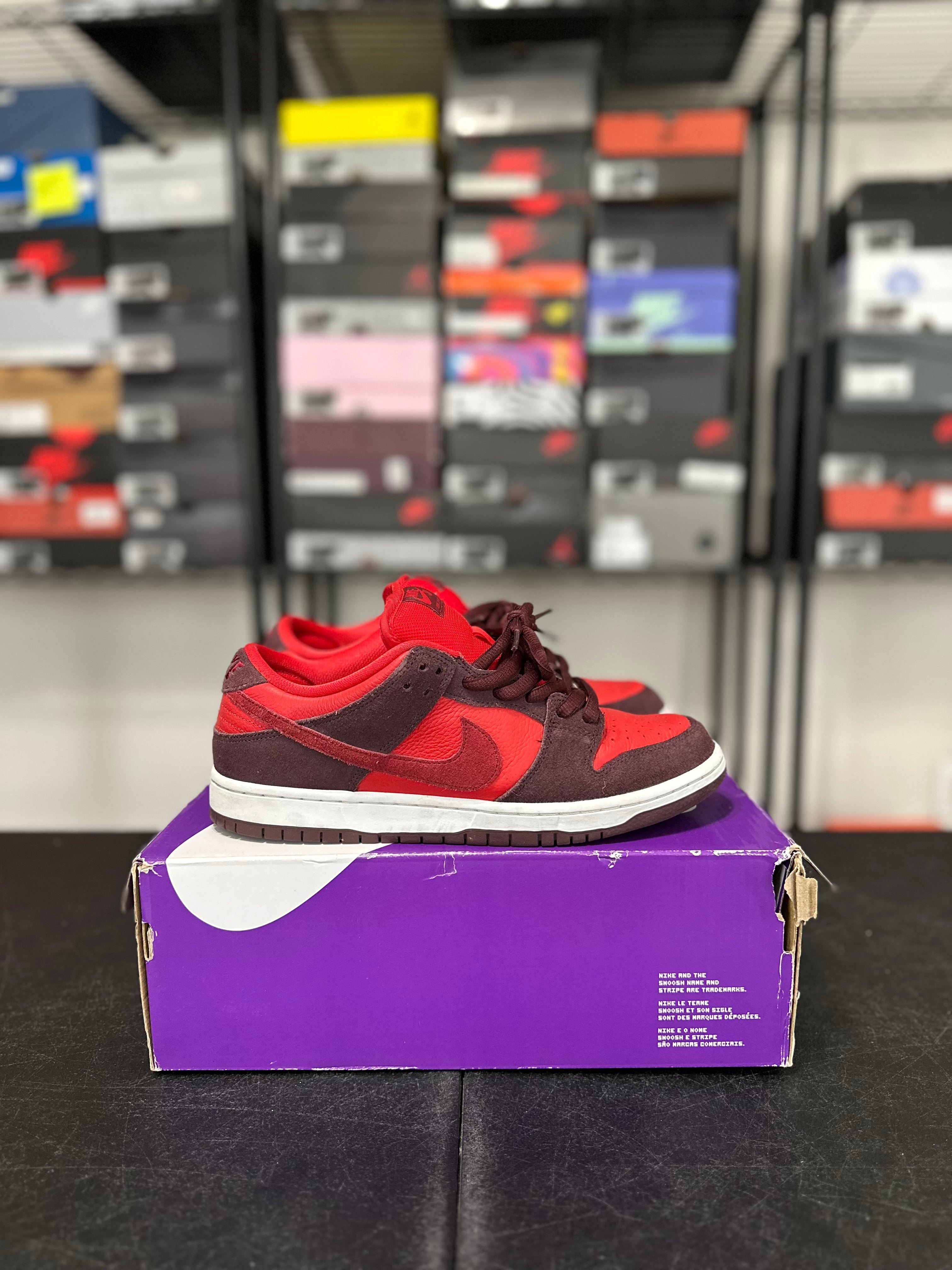 Size 9.5 - Dunk low cherry