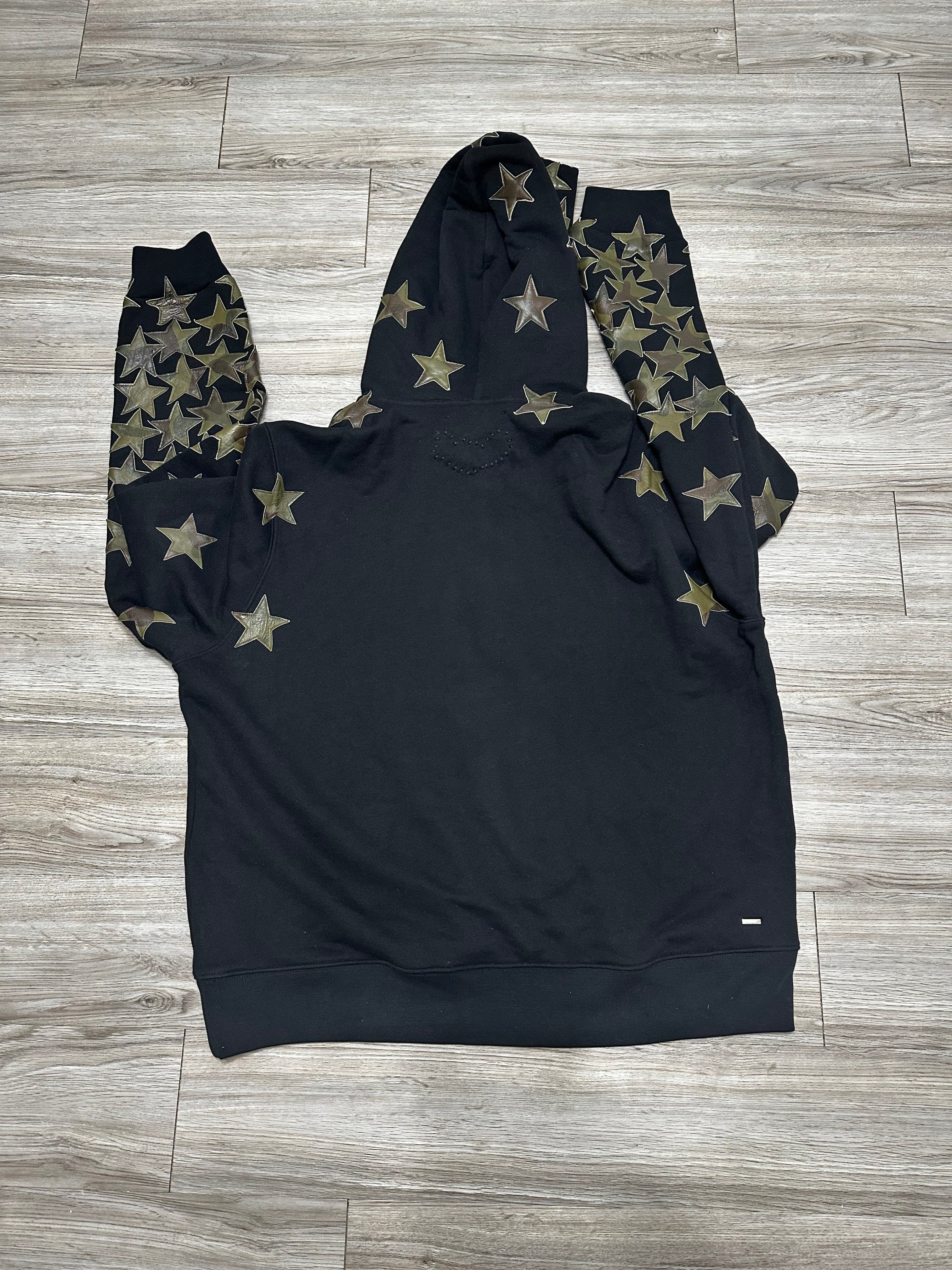 Size XL - Amiri camo star hoodie