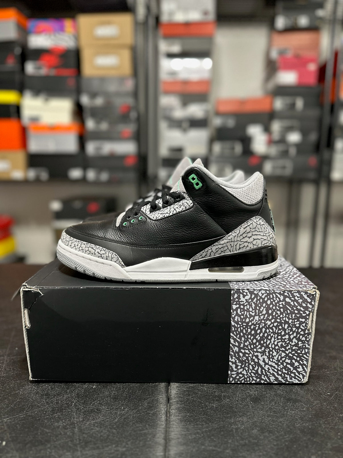 Size 11 - J3 Green Glow