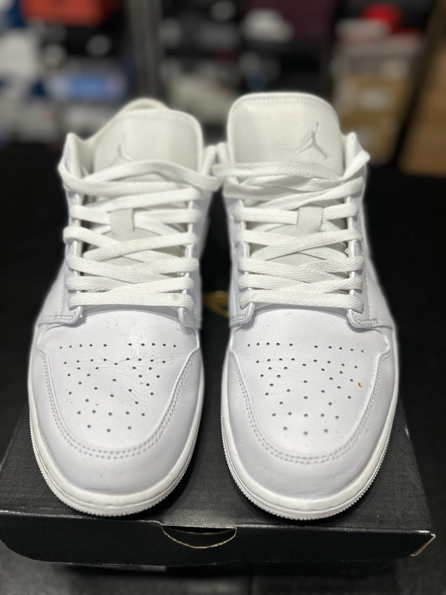 Size 11.5 - J1 Low Triple White