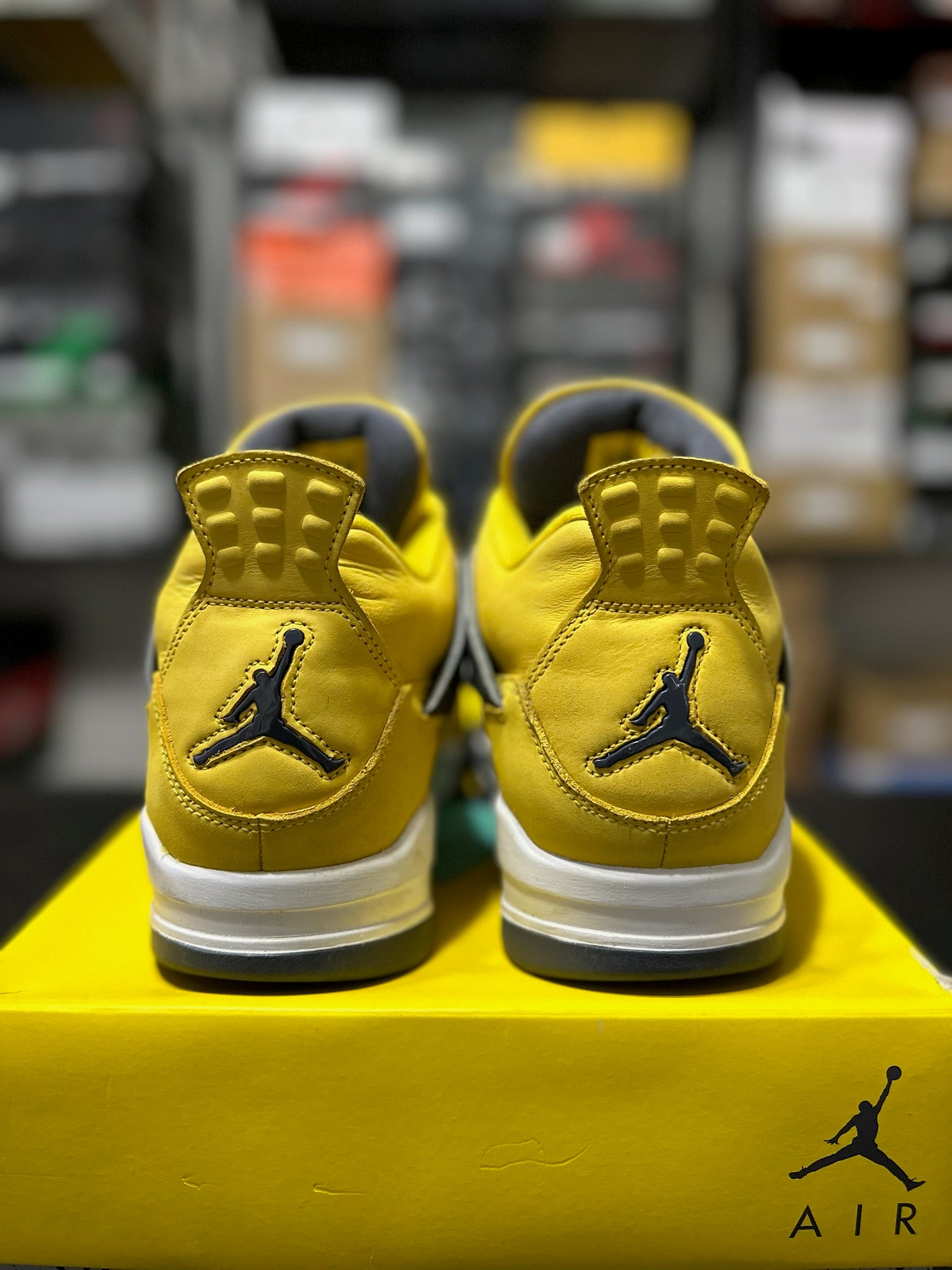 Size 10.5 - J4 Lightning