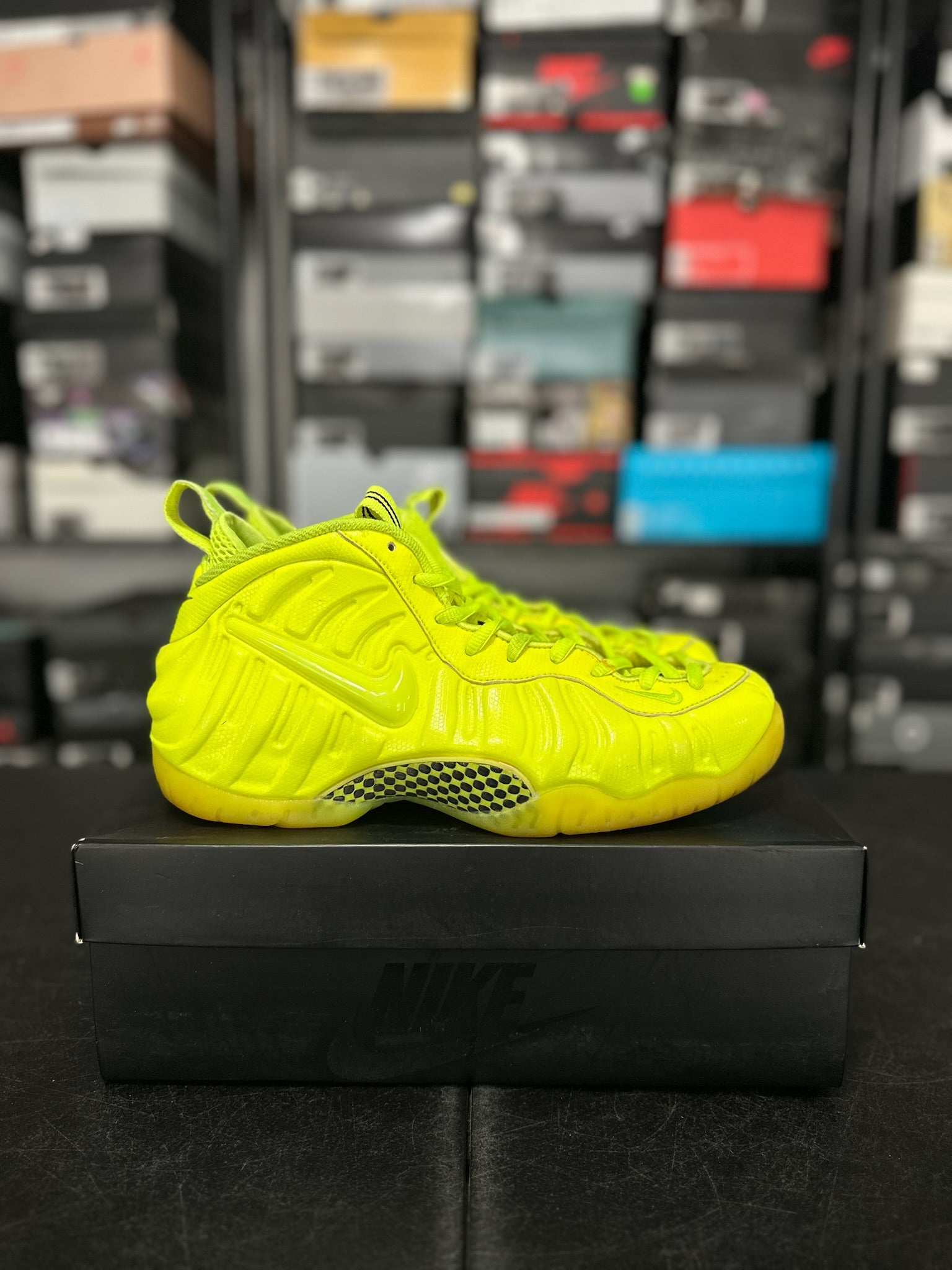 Size 10.5 - Foamposite Pro Volt