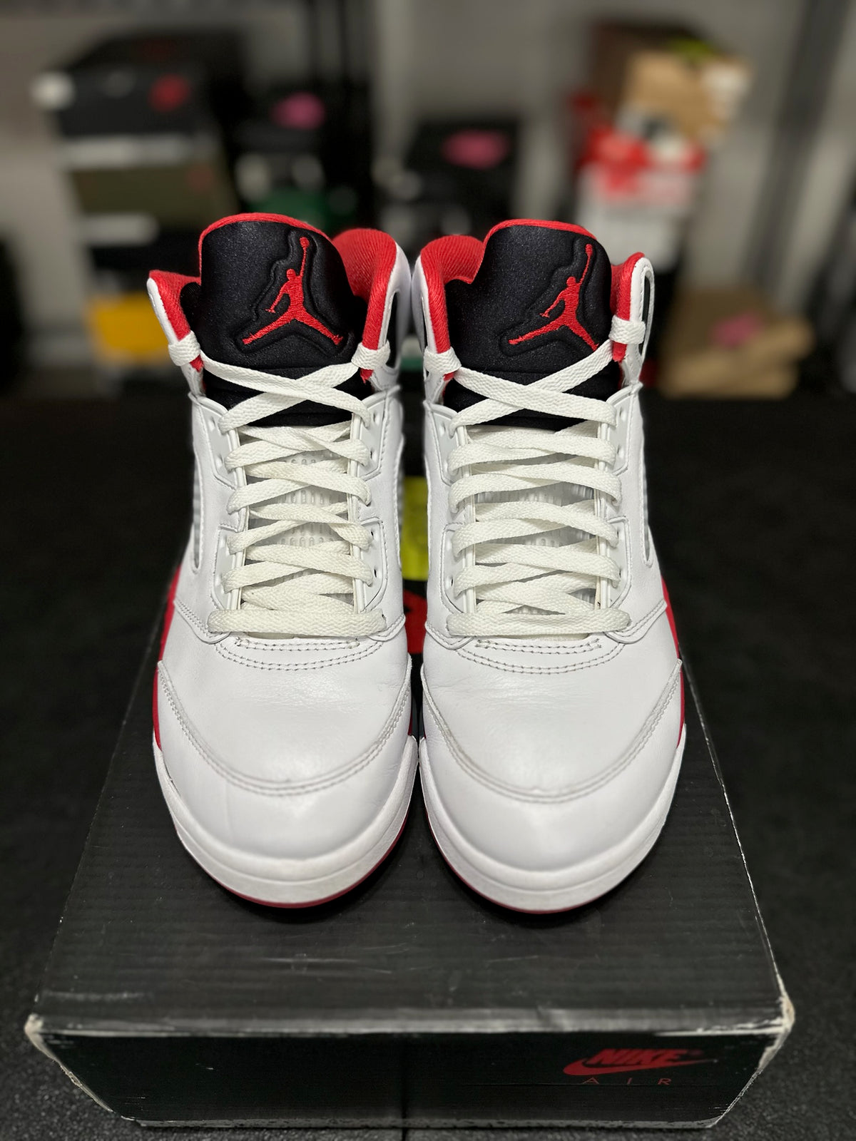 Size 7.5 - J5 Fire Red Black Tongue