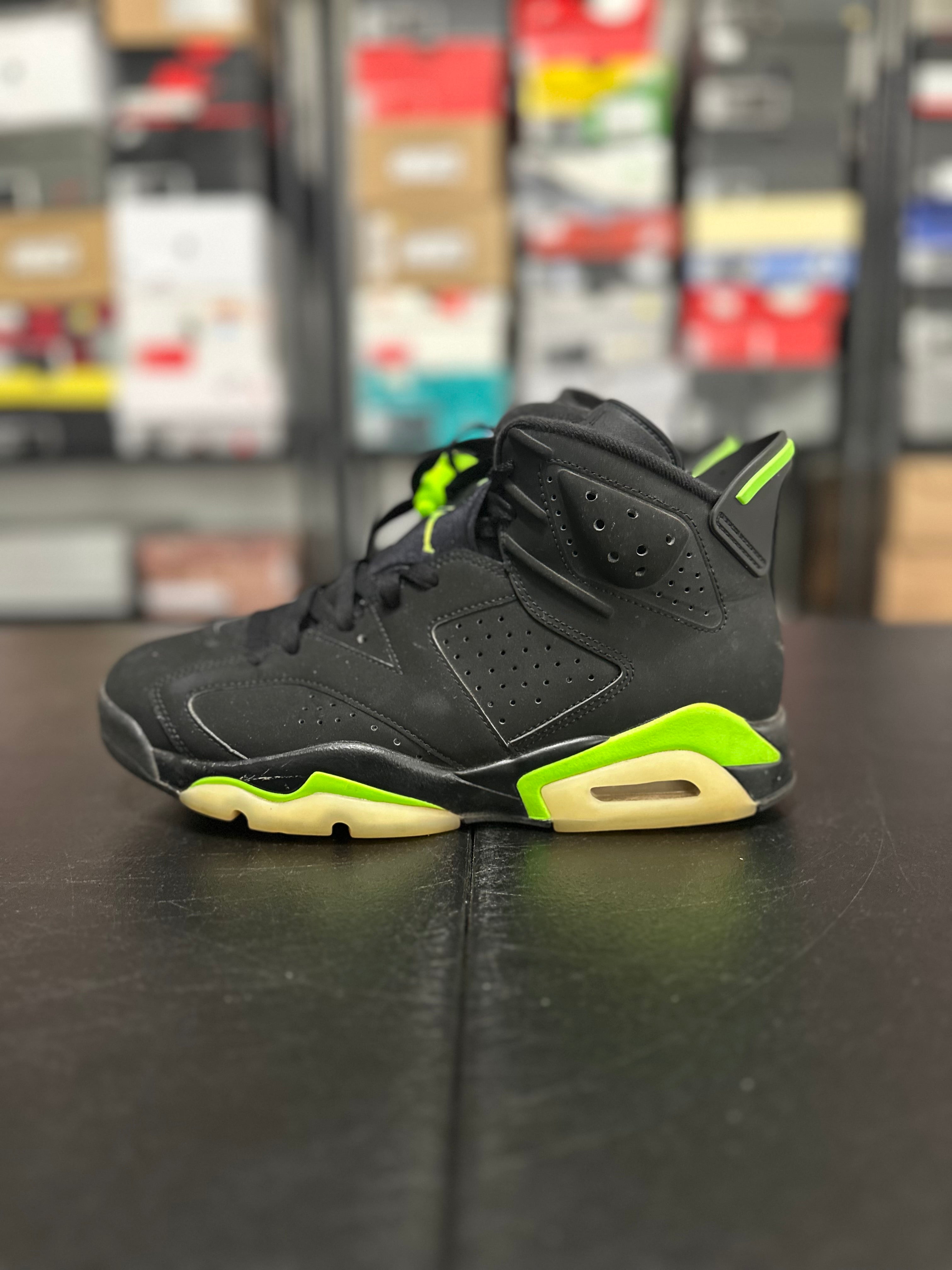 Size 8 - J6 electric green