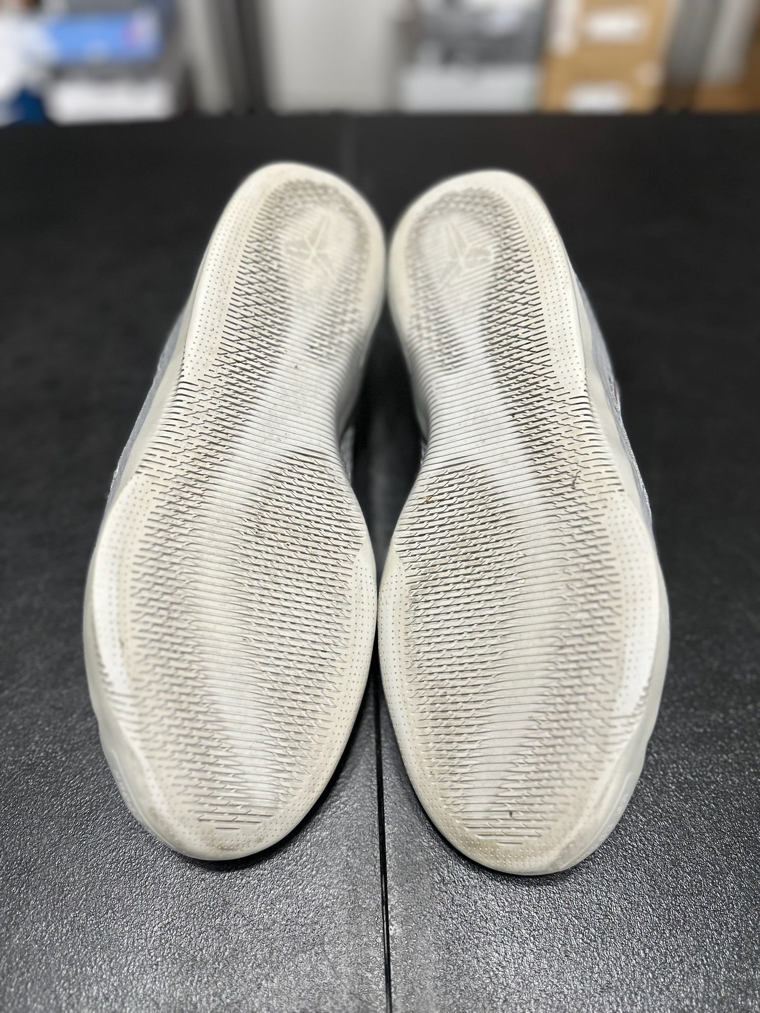 Size 12 - Kobe 11 Lower Merion