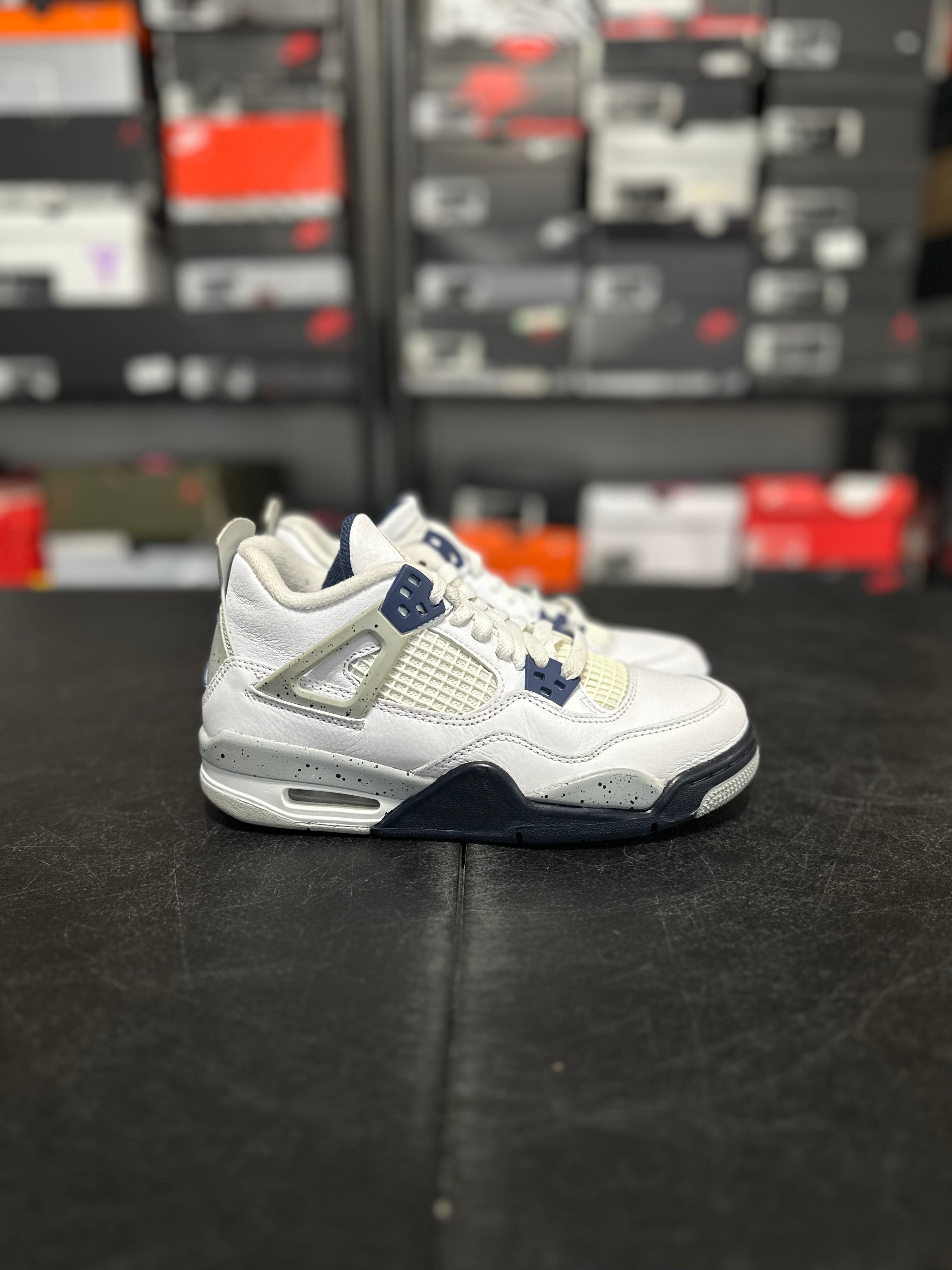 Size 4y - J4 midnight navy