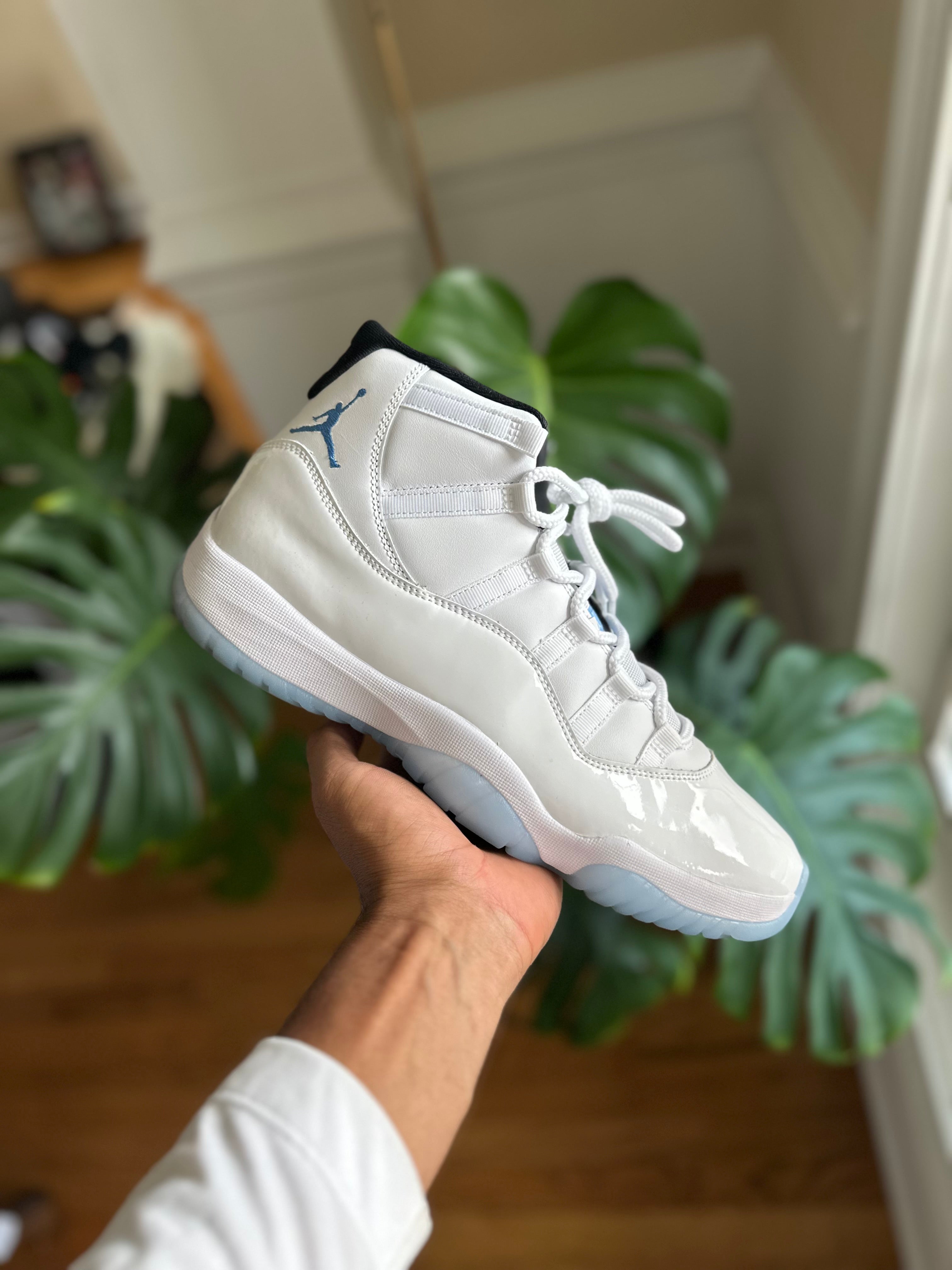 Size 12 - J11 legend blue
