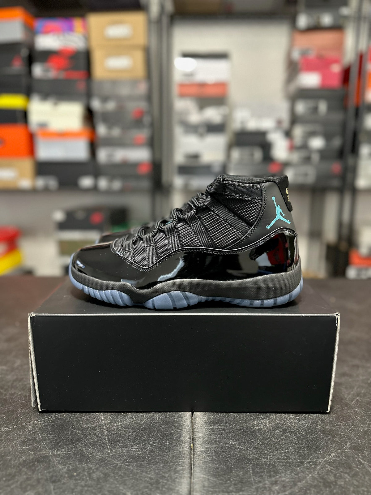 Size 9 - J11 gamma blue